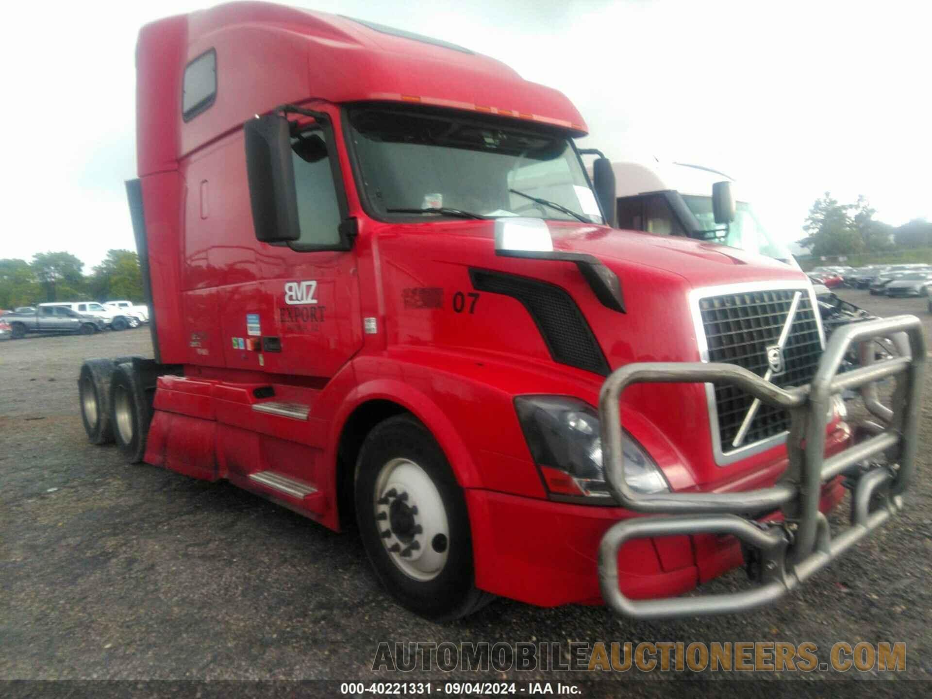 4V4NC9EHXGN948018 VOLVO VN 2016