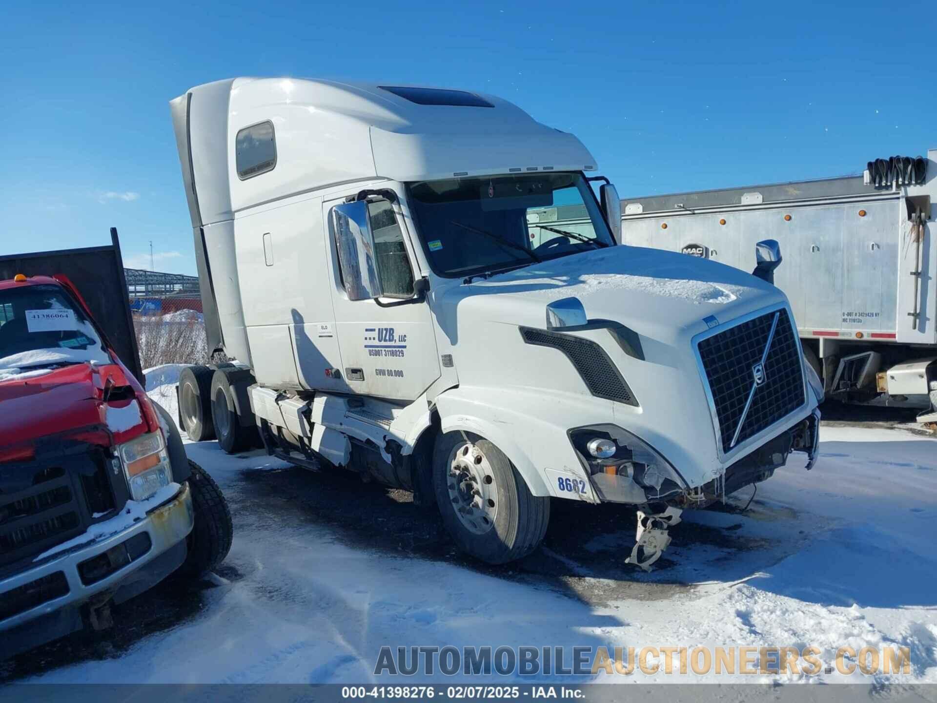 4V4NC9EHXKN898682 VOLVO VNL 2019