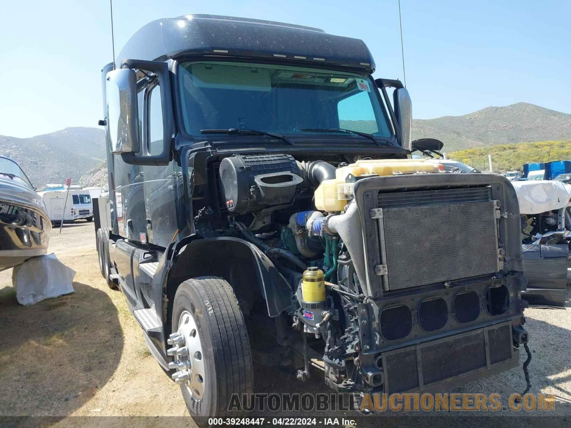 4V4NC9EJ0KN202382 VOLVO VNL 2019