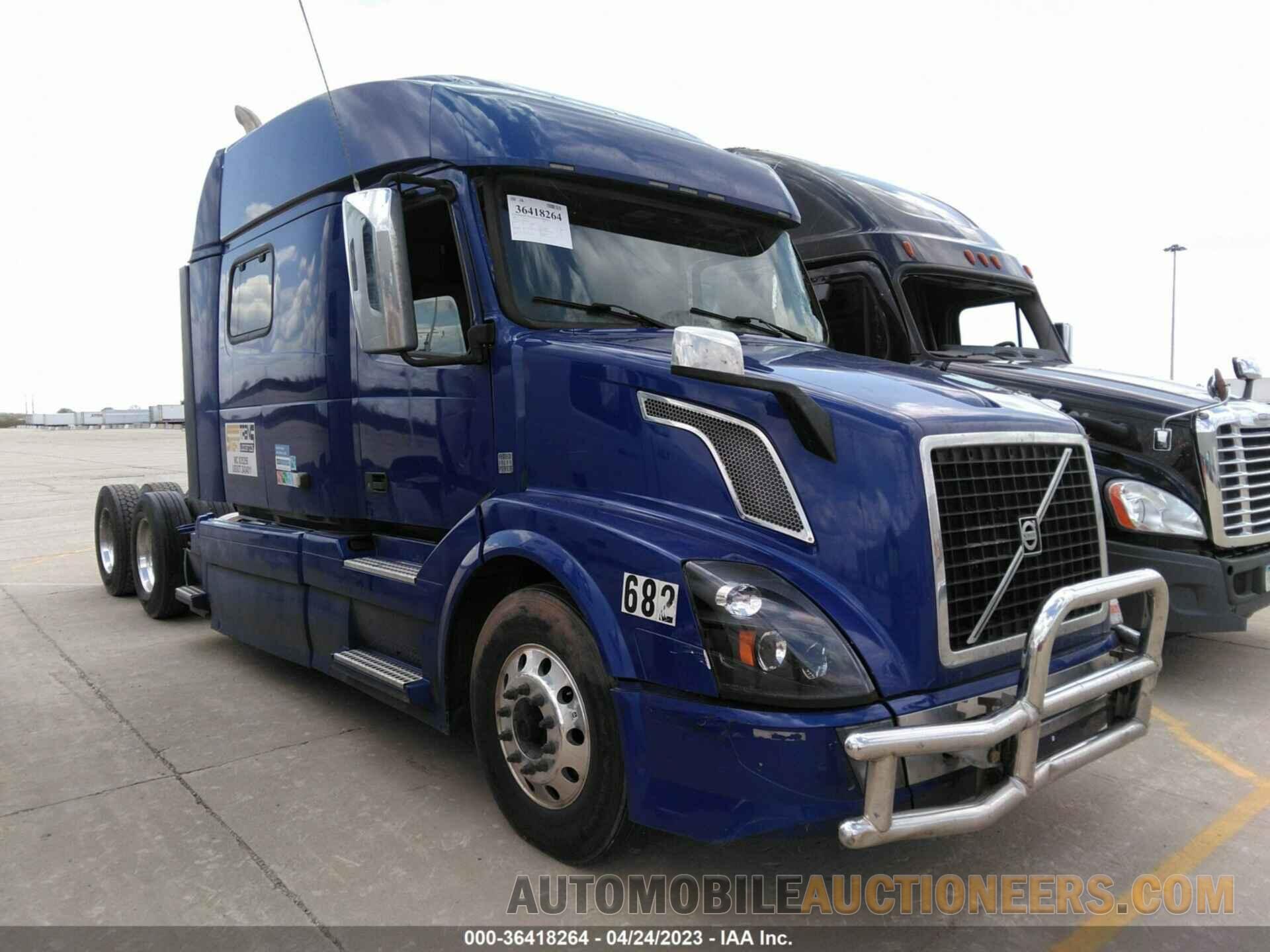 4V4NC9EJ8JN895894 VOLVO VN 2018