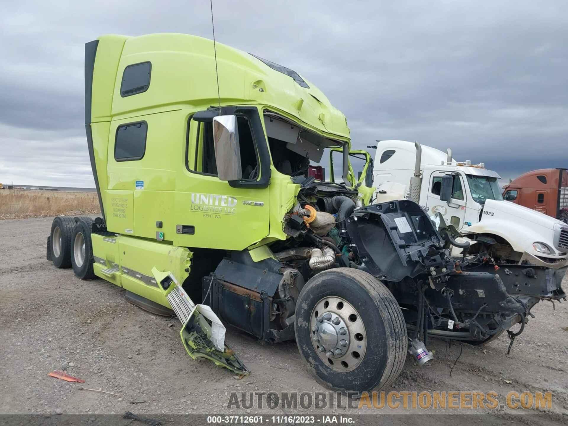 4V4NC9EJ8KN194015 VOLVO VN 2019