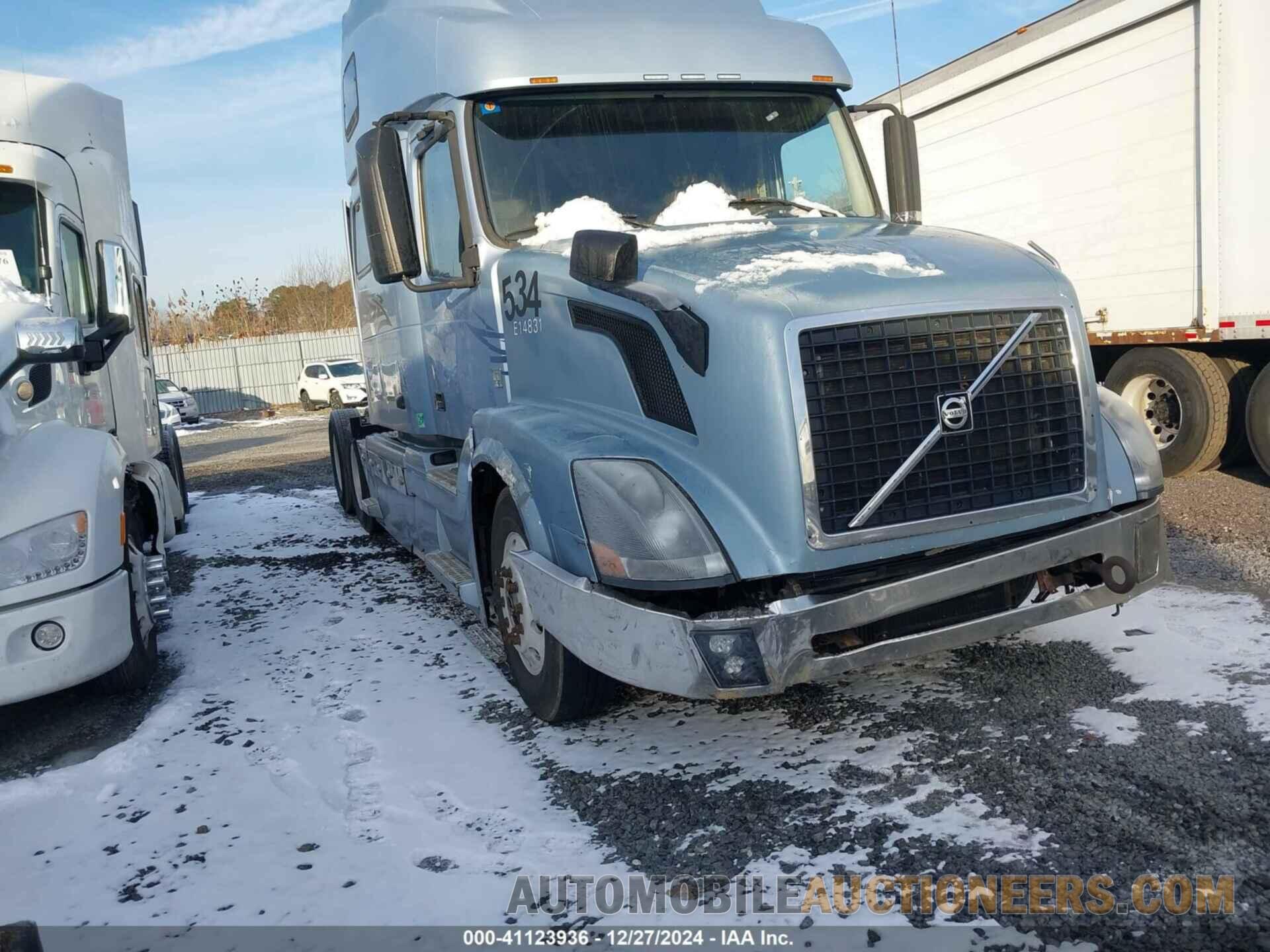 4V4NC9KK3DN131534 VOLVO VN 2013