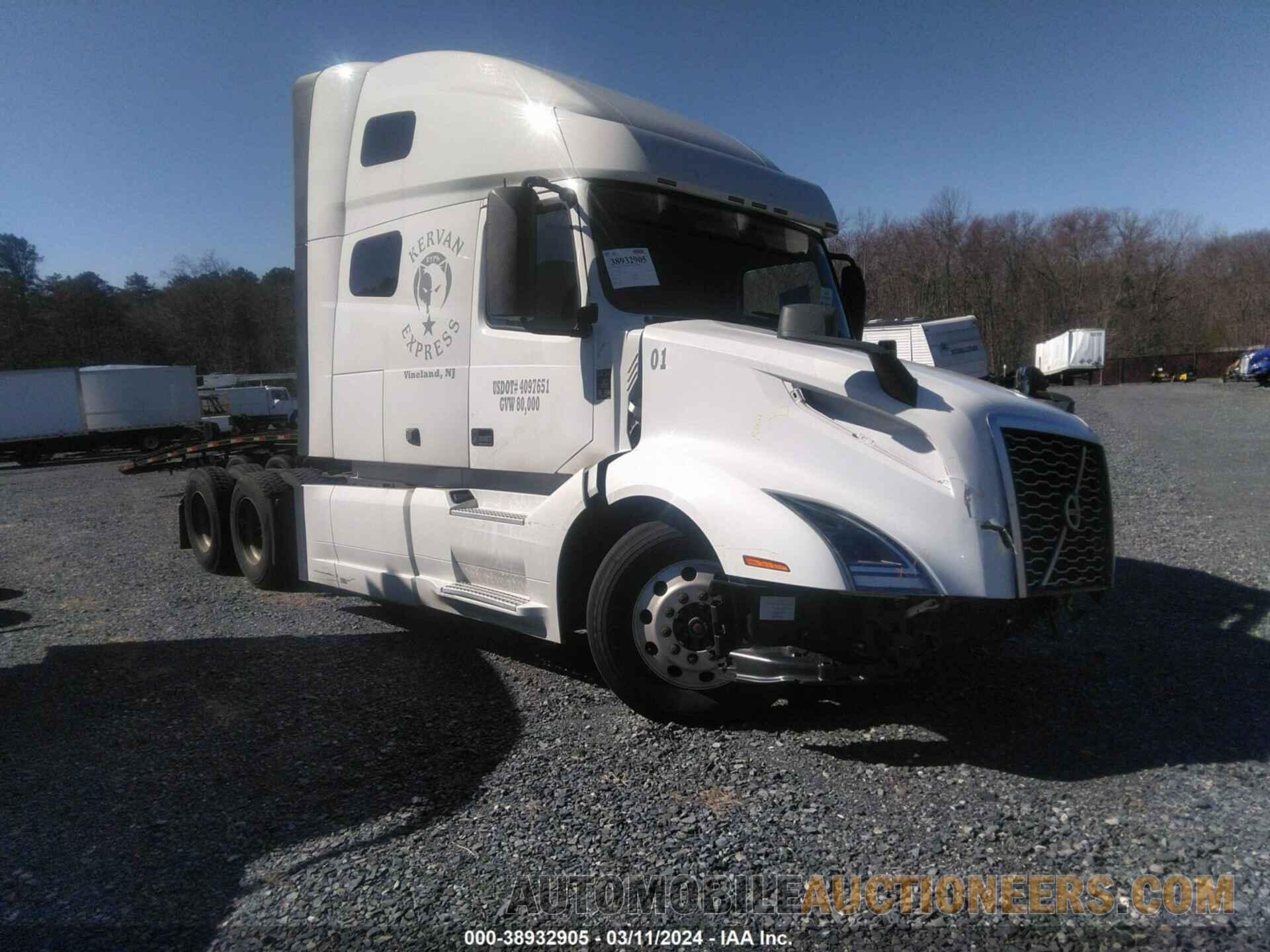 4V4NC9TH3LN253229 VOLVO VNL 2020