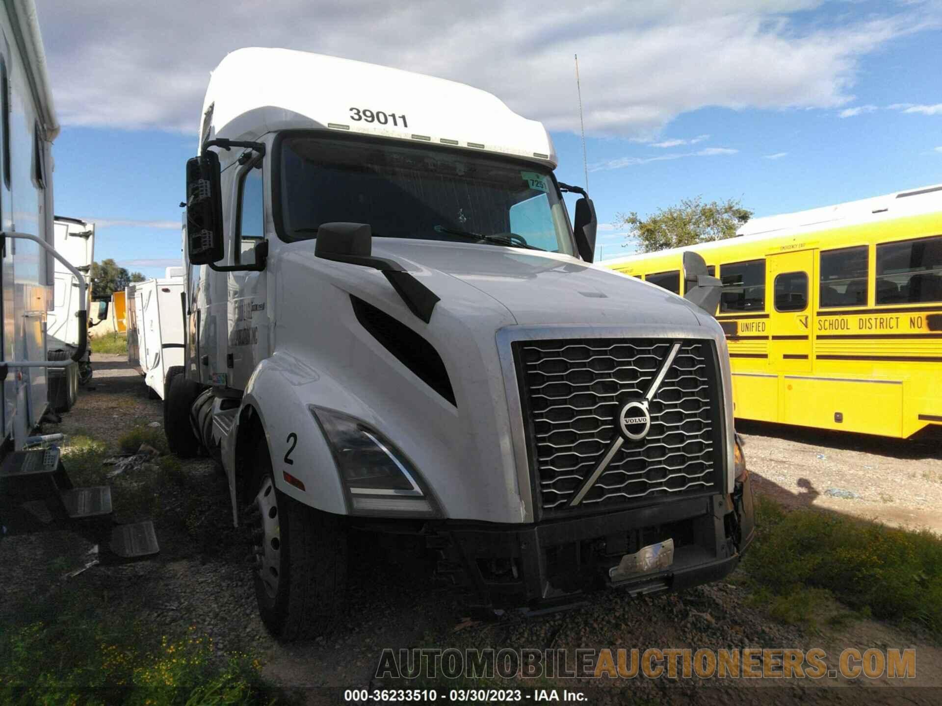 4V4NC9TH8KN214134 VOLVO VN 2019