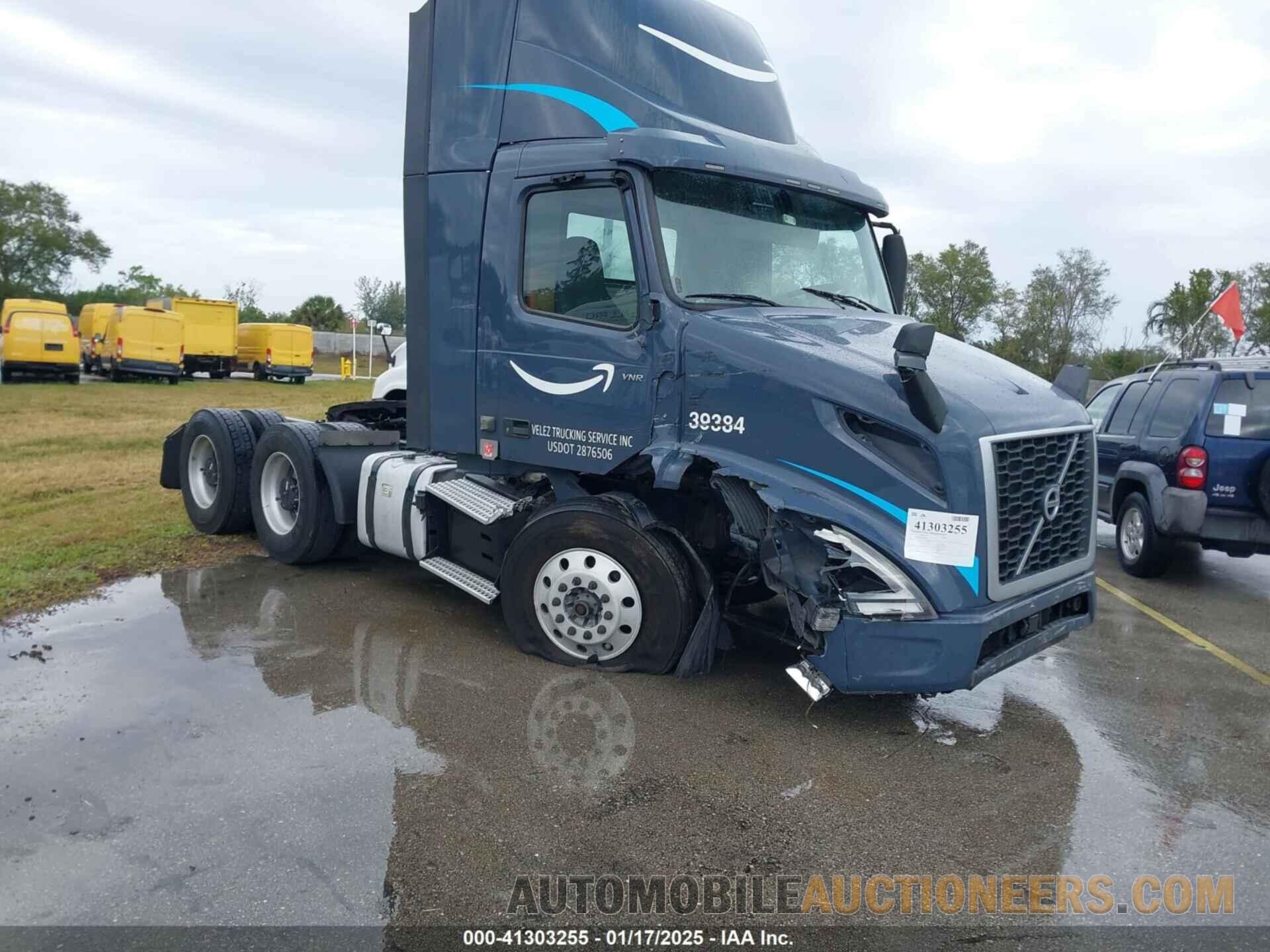 4V4WC9EG1LN260673 VOLVO VNR 2020