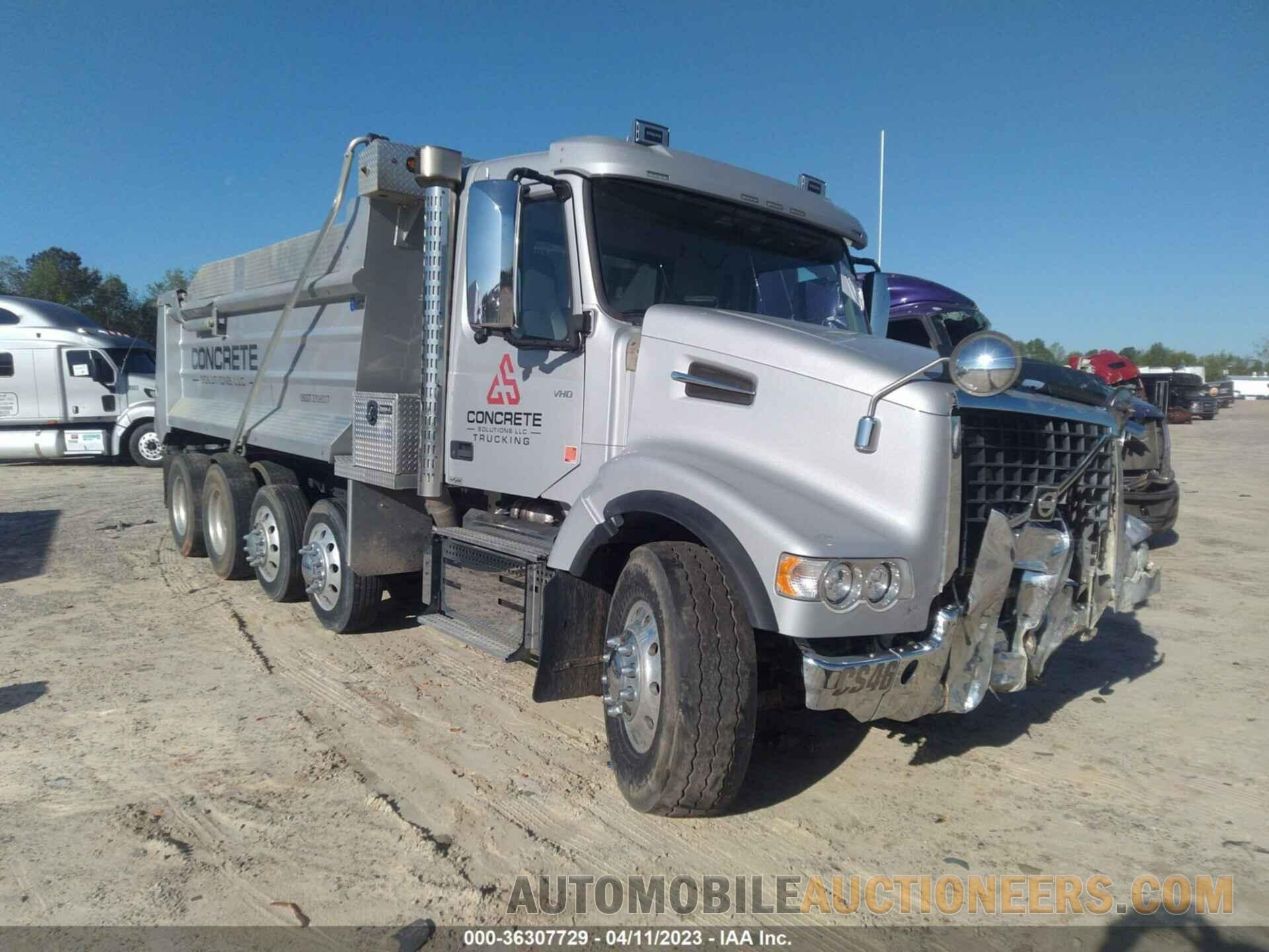 4V5KC9DH1MN600023 VOLVO VHD 2021