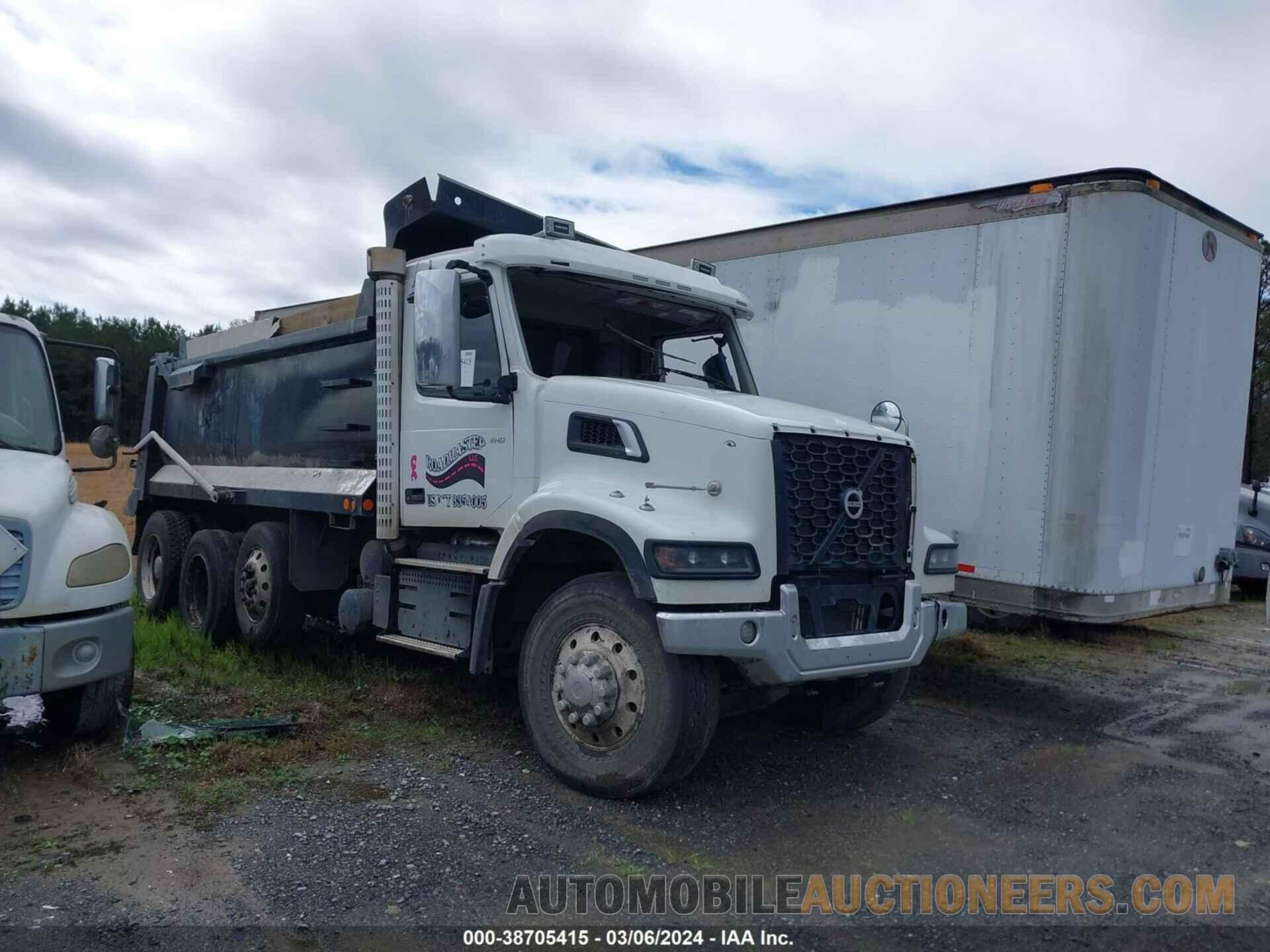 4V5KG9EH9PN604893 VOLVO VHD 2023