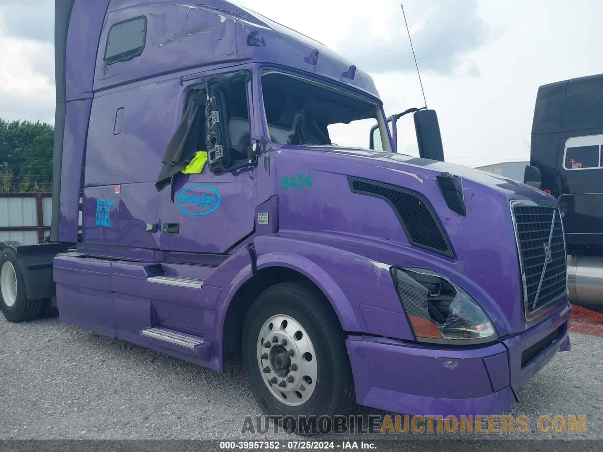 4VRNC9EH9FN928454 VOLVO VNL 2015