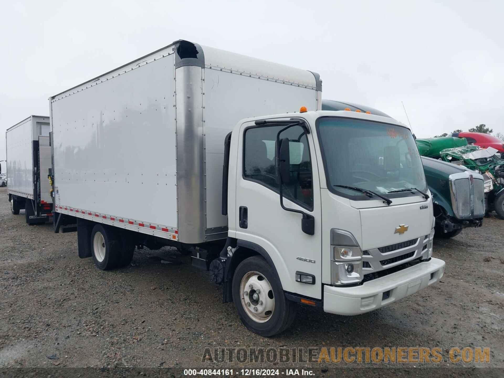 54DCDW1D8PS207476 CHEVROLET 4500 LCF GAS 2023