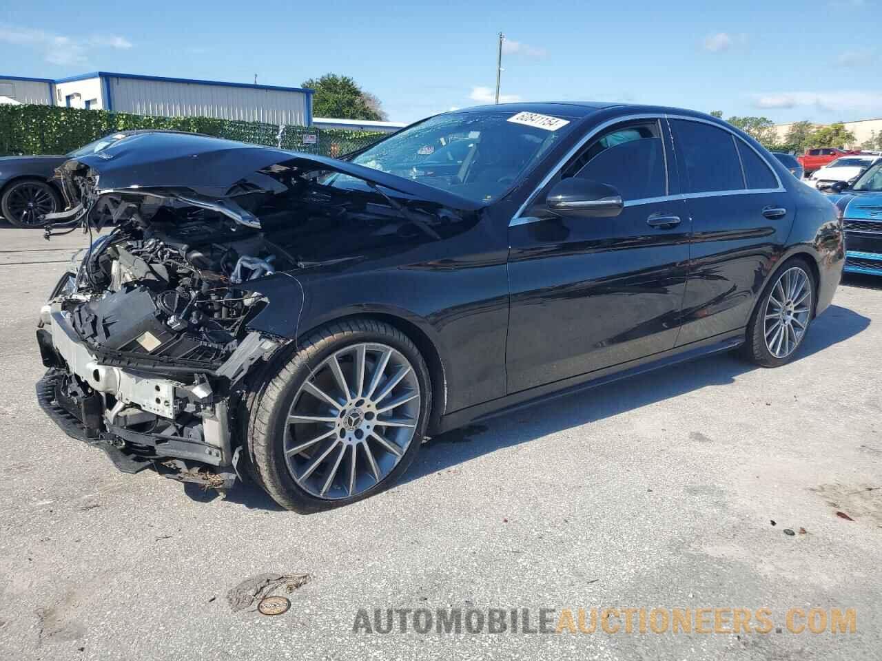 55SWF4JB0HU229631 MERCEDES-BENZ C-CLASS 2017