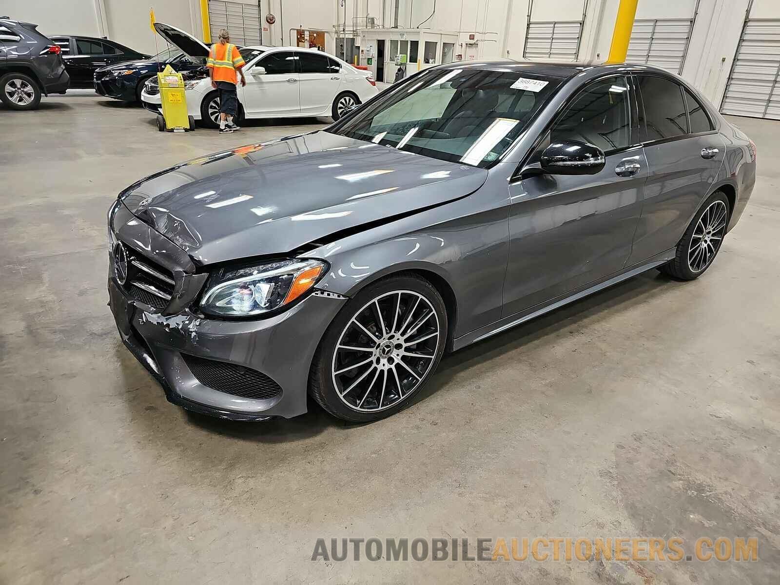 55SWF4JB0JU240330 Mercedes-Benz C 3 2018