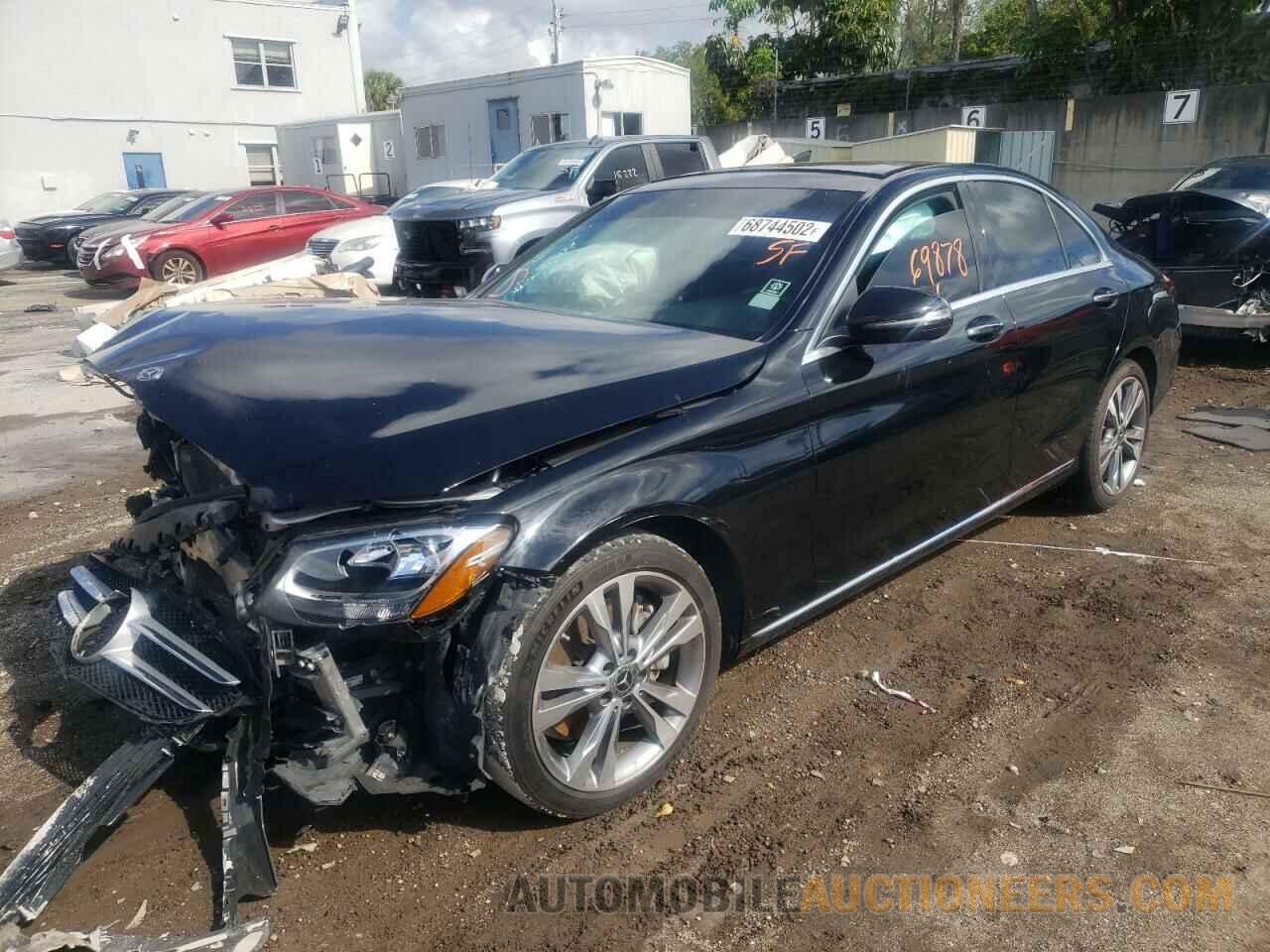 55SWF4JB1JU238568 MERCEDES-BENZ C-CLASS 2018