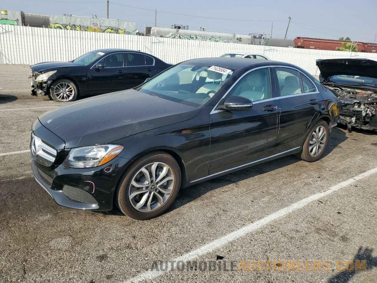 55SWF4JB3HU211589 MERCEDES-BENZ C-CLASS 2017