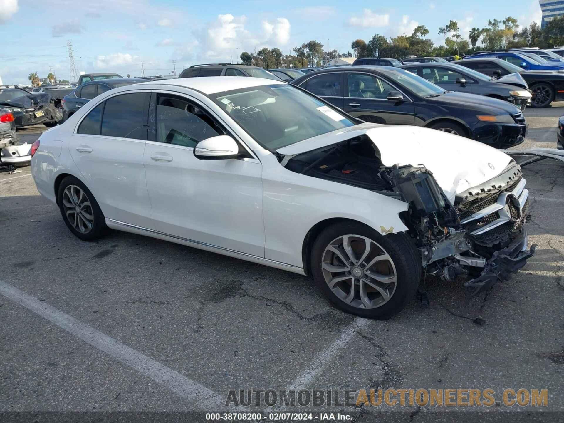 55SWF4JB8FU072881 MERCEDES-BENZ C 300 2015