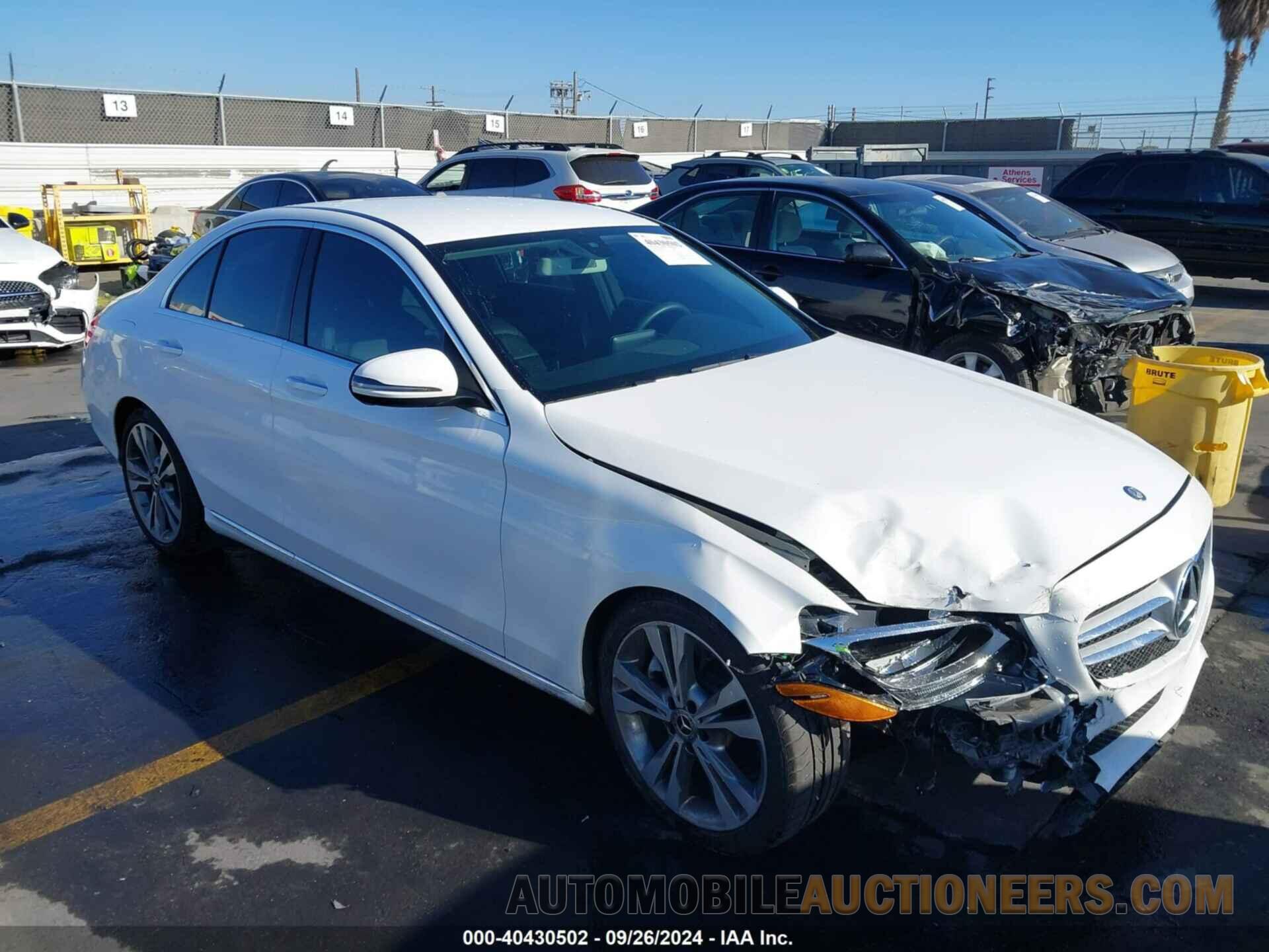 55SWF4JB9HU211760 MERCEDES-BENZ C 300 2017