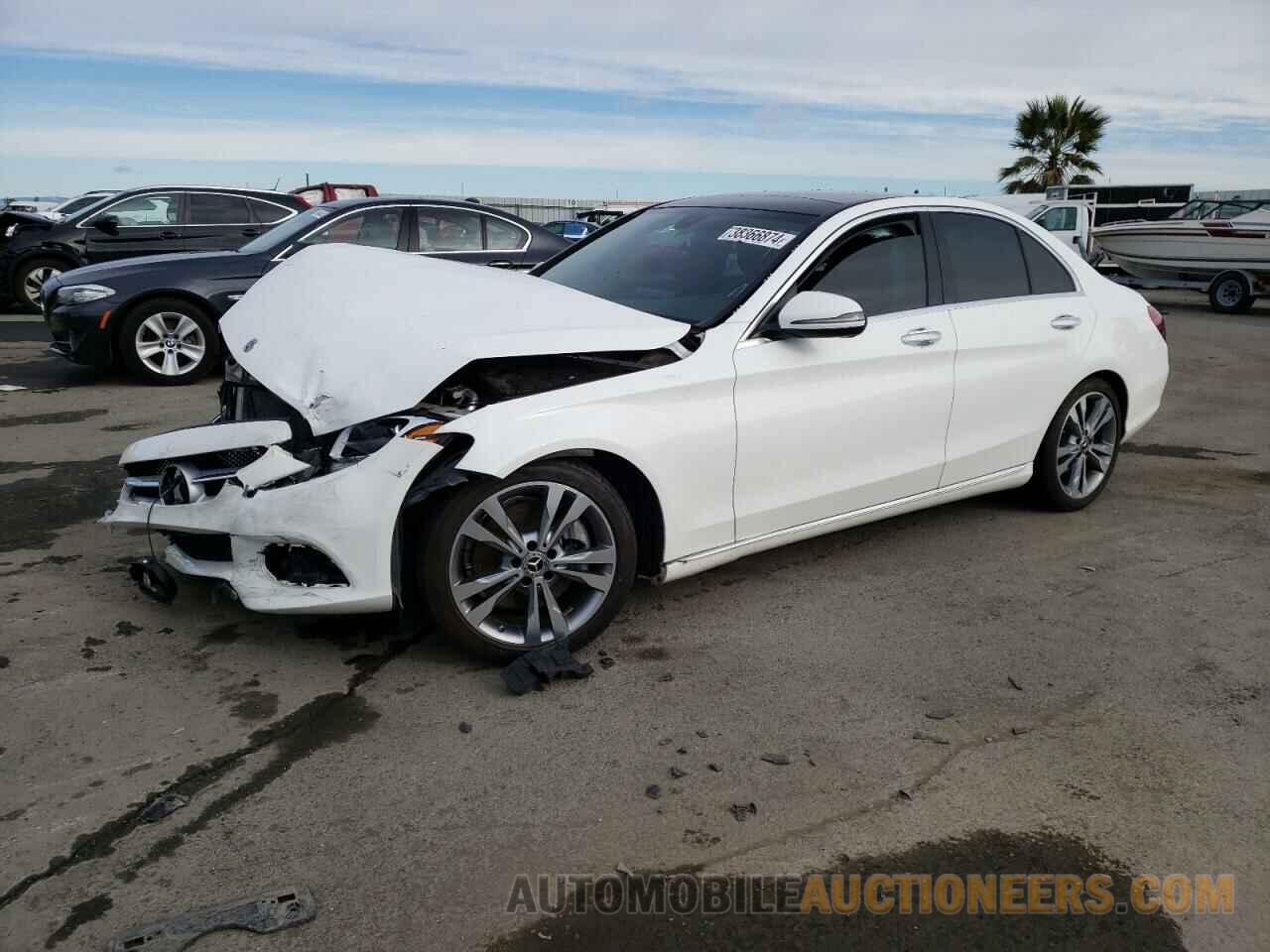 55SWF4JB9JU281863 MERCEDES-BENZ C-CLASS 2018