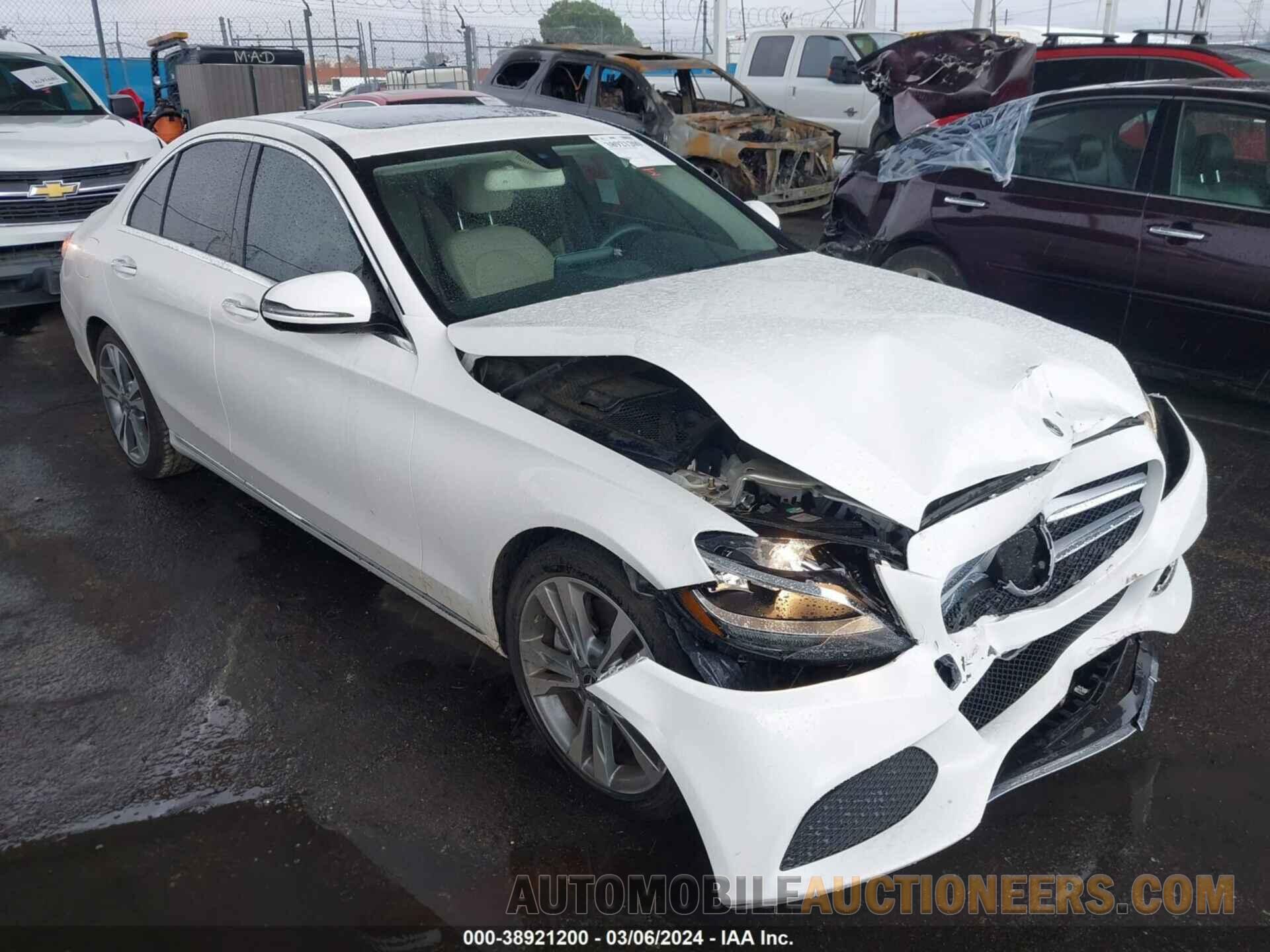 55SWF4JBXJU274890 MERCEDES-BENZ C 300 2018