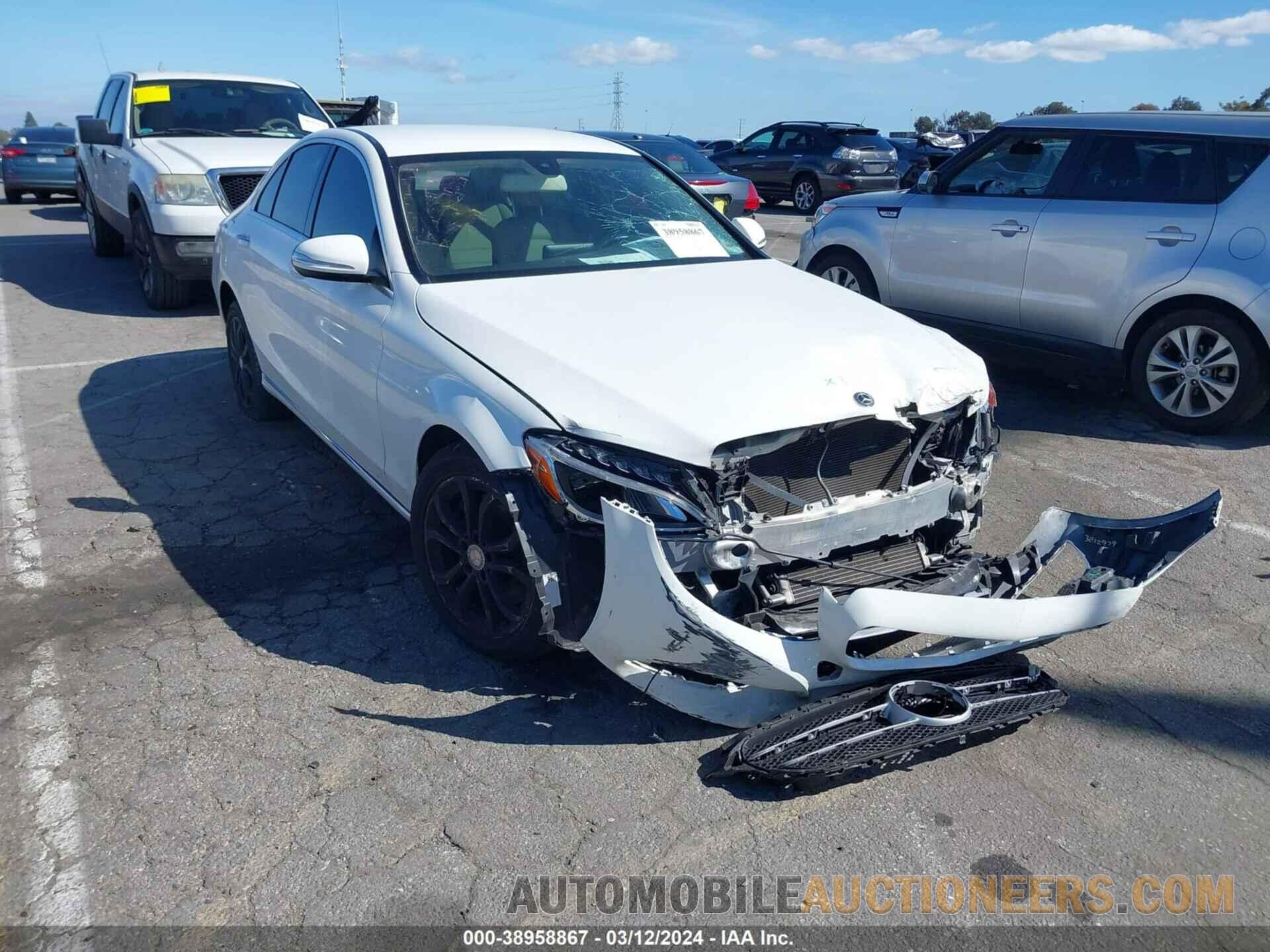 55SWF4KB0FU029585 MERCEDES-BENZ C 300 2015