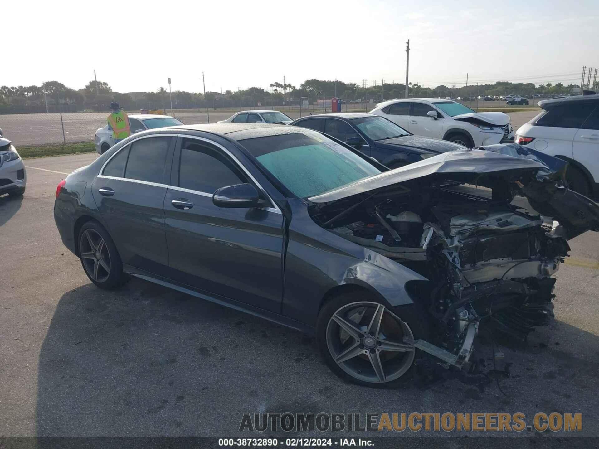 55SWF4KB8FU002957 MERCEDES-BENZ C 300 2015