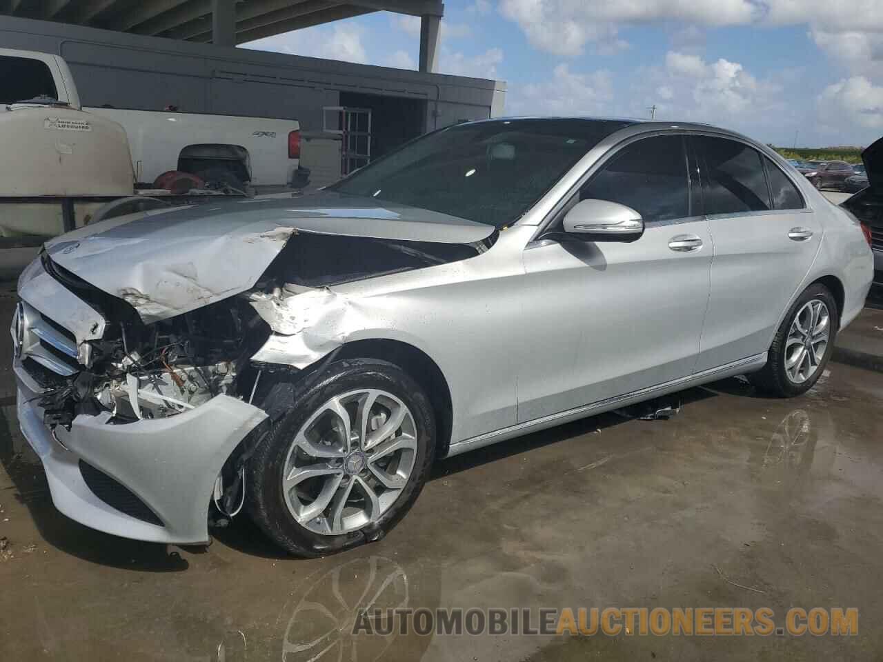 55SWF4KB9FU015264 MERCEDES-BENZ C-CLASS 2015