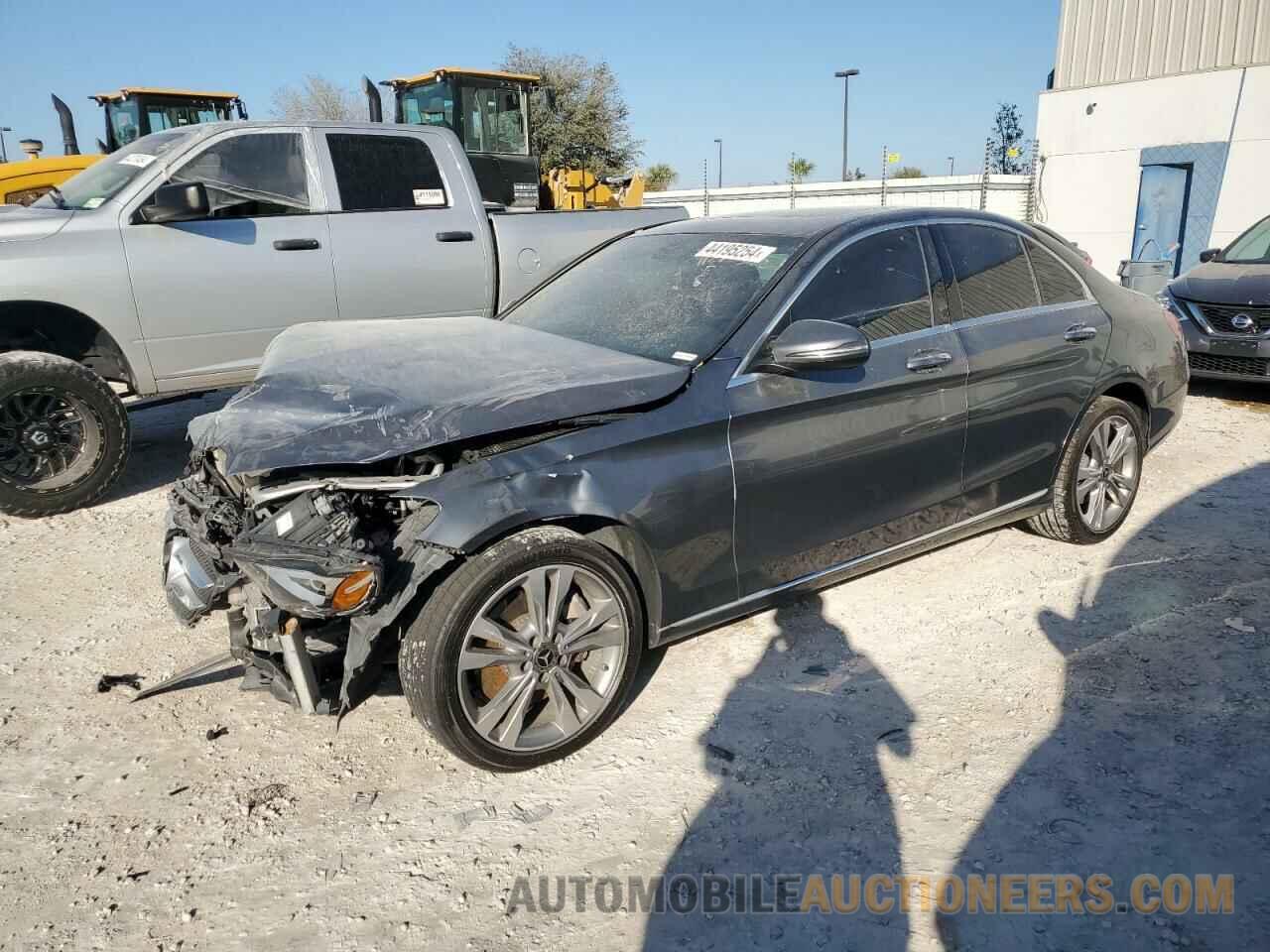 55SWF4KB9JU251096 MERCEDES-BENZ C-CLASS 2018