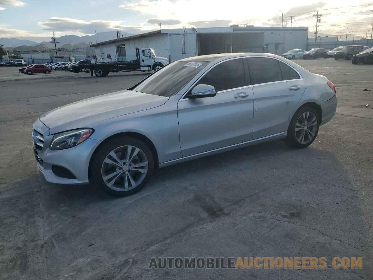 55SWF4KBXFU004077 MERCEDES-BENZ C-CLASS 2015