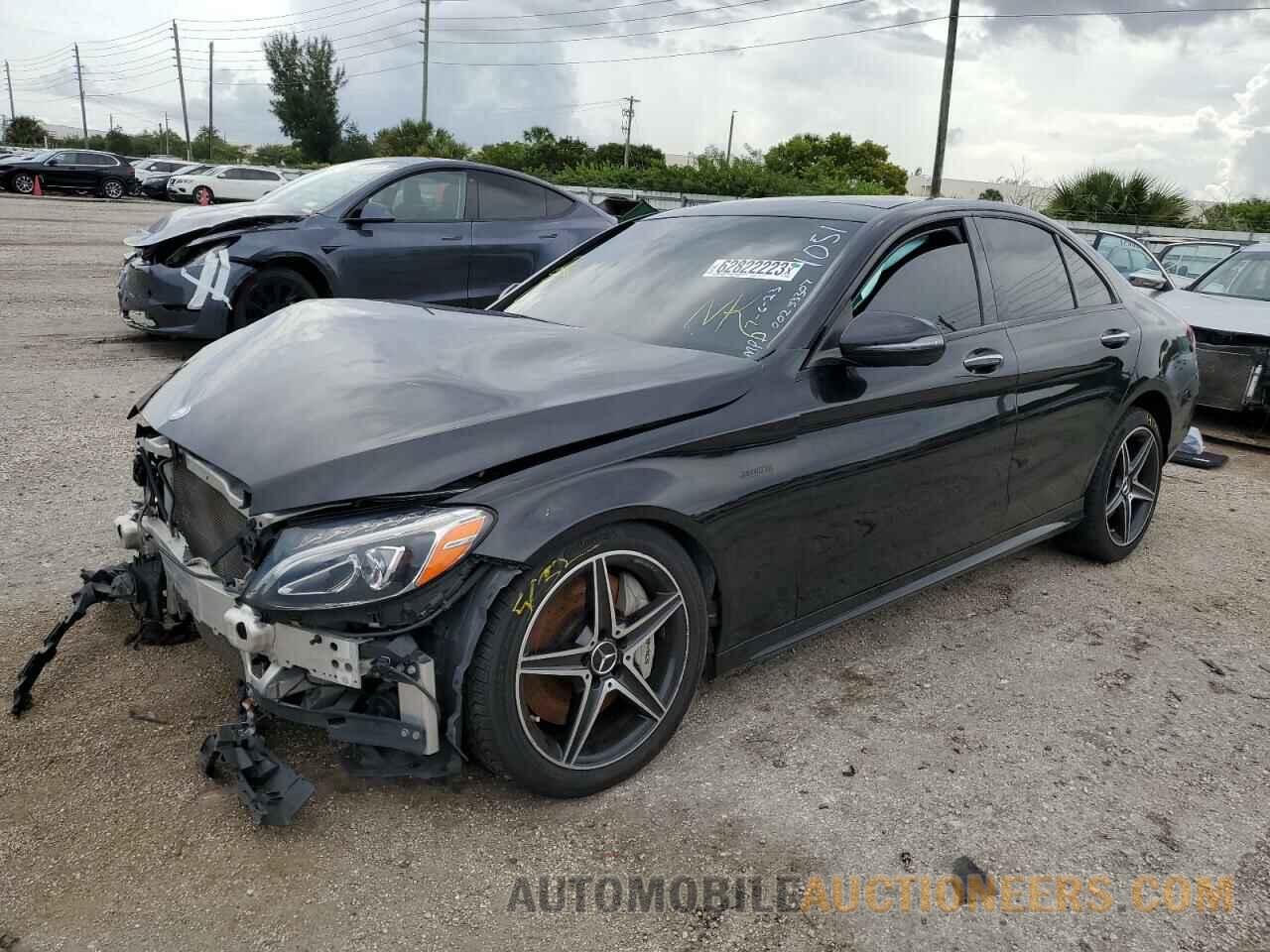 55SWF6EB7HU181051 MERCEDES-BENZ C-CLASS 2017