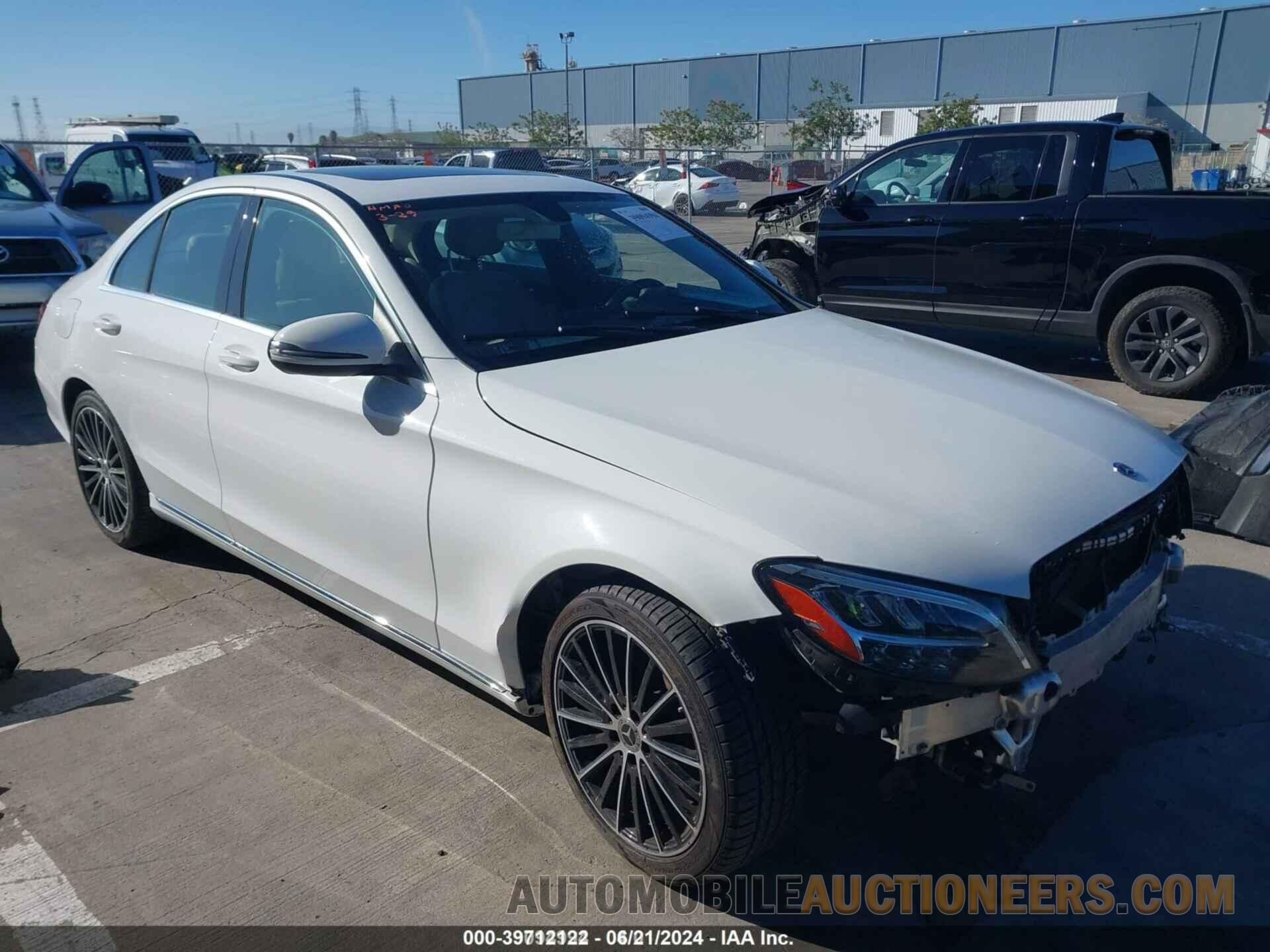 55SWF8DB3KU316790 MERCEDES-BENZ C 300 2019