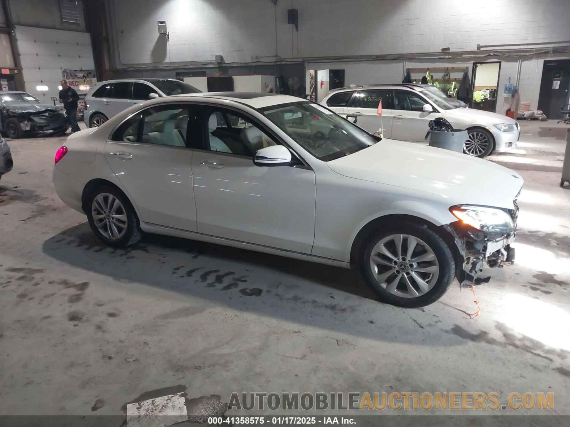 55SWF8EB0KU286808 MERCEDES-BENZ C 300 2019