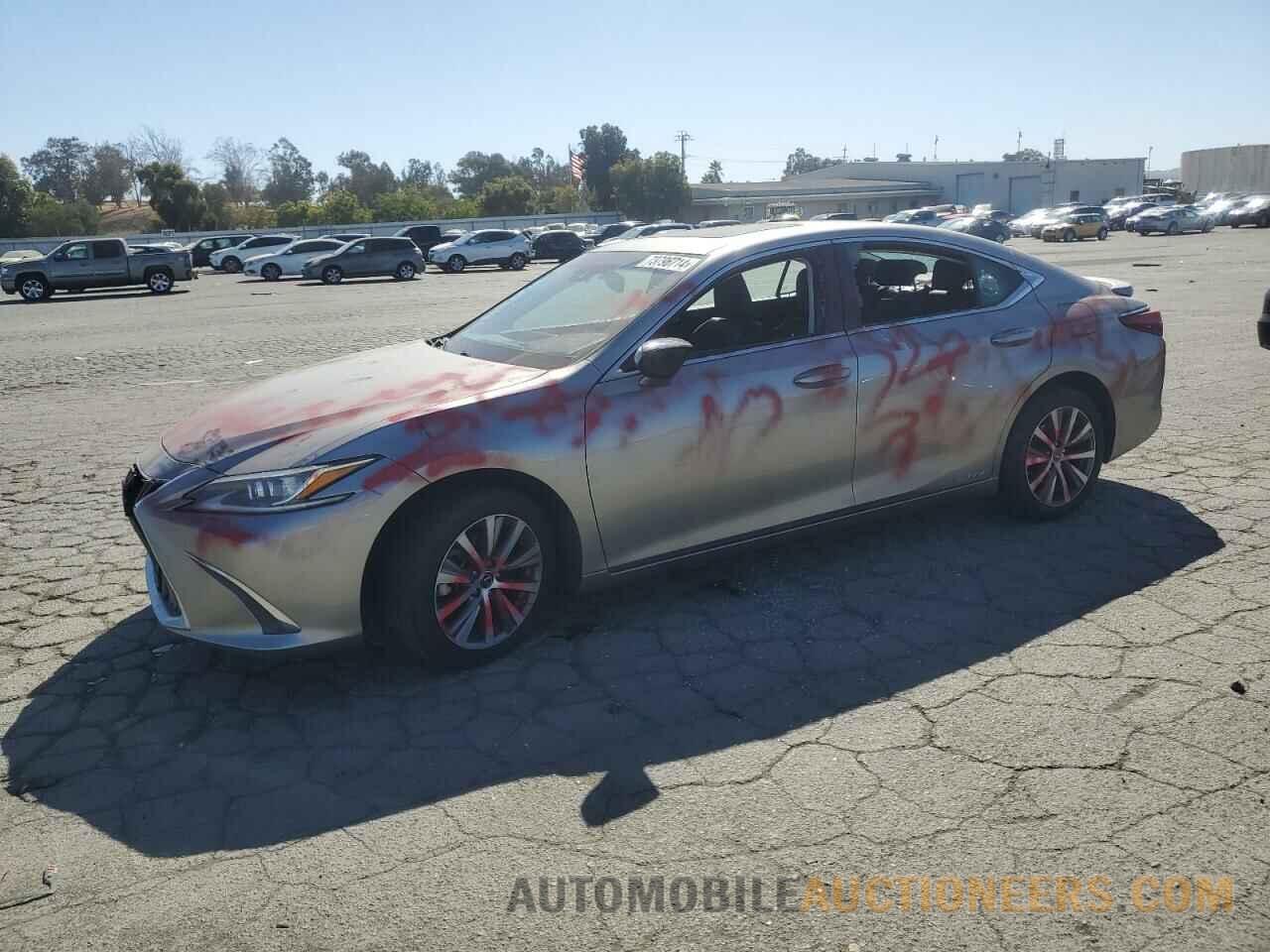 58AB21B11KU002581 LEXUS ES300 2019