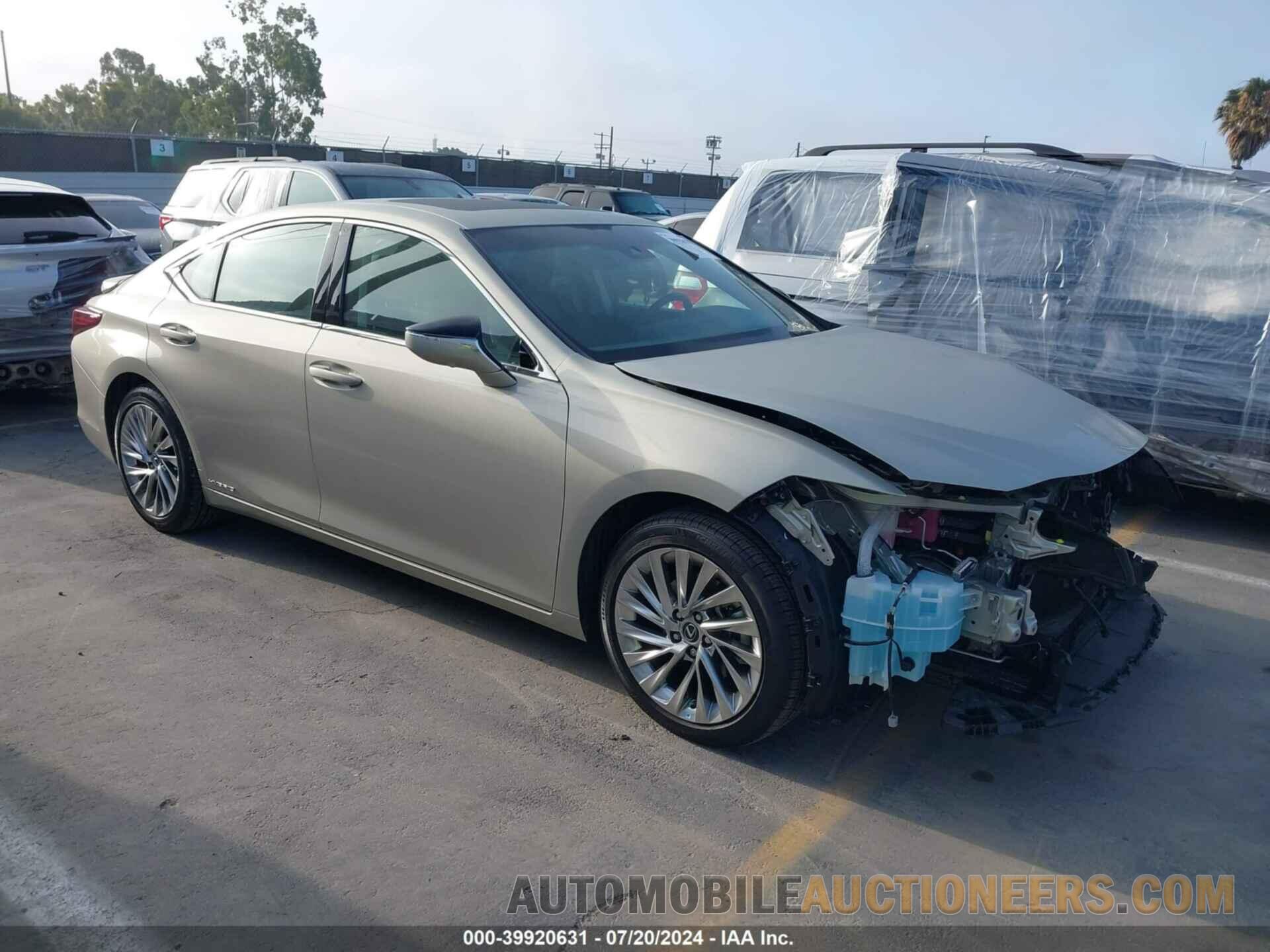 58AB21B11KU003651 LEXUS ES 2019