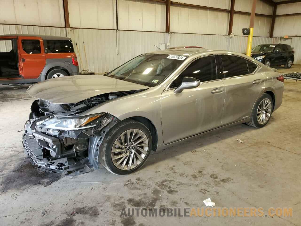 58AB21B14KU002977 LEXUS ES300 2019