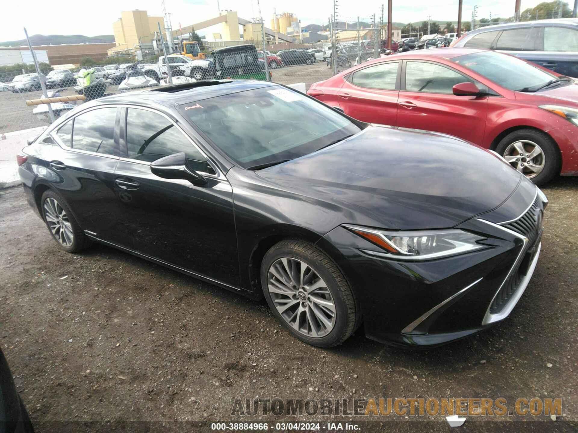 58AB21B15KU001630 LEXUS ES 300H 2019