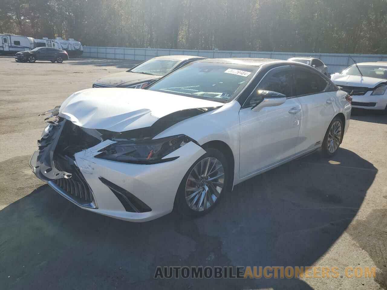 58AB21B15KU002034 LEXUS ES300 2019