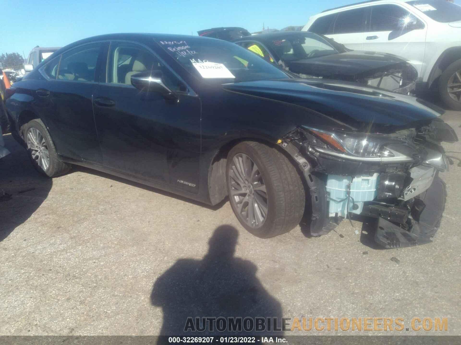 58AB21B15KU002616 LEXUS ES 2019