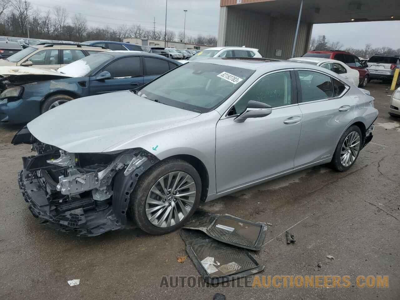 58AB21B17KU001080 LEXUS ES300 2019