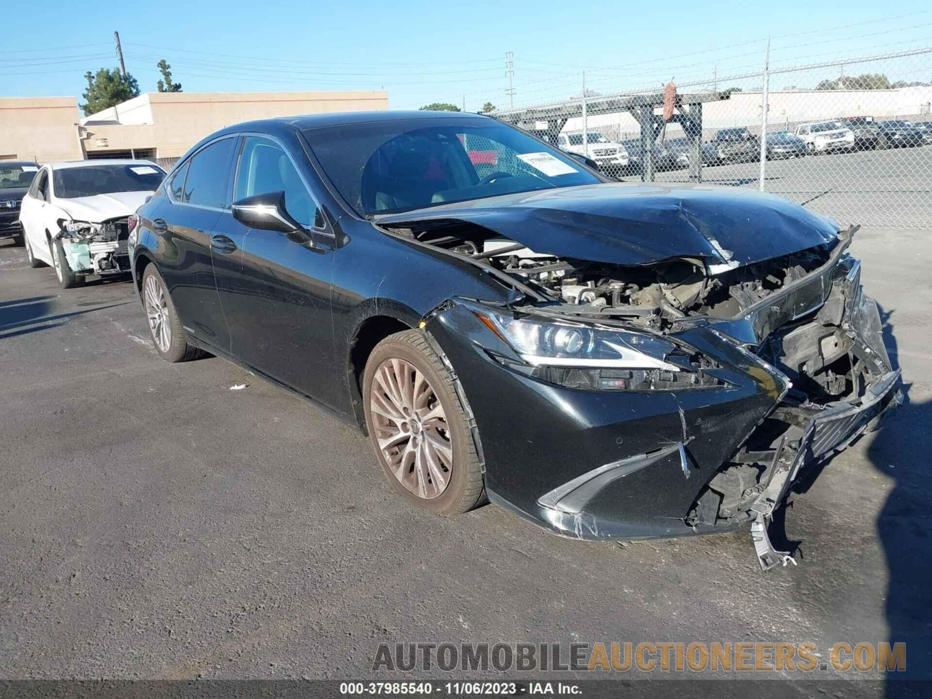 58AB21B17KU003699 LEXUS ES 300H 2019