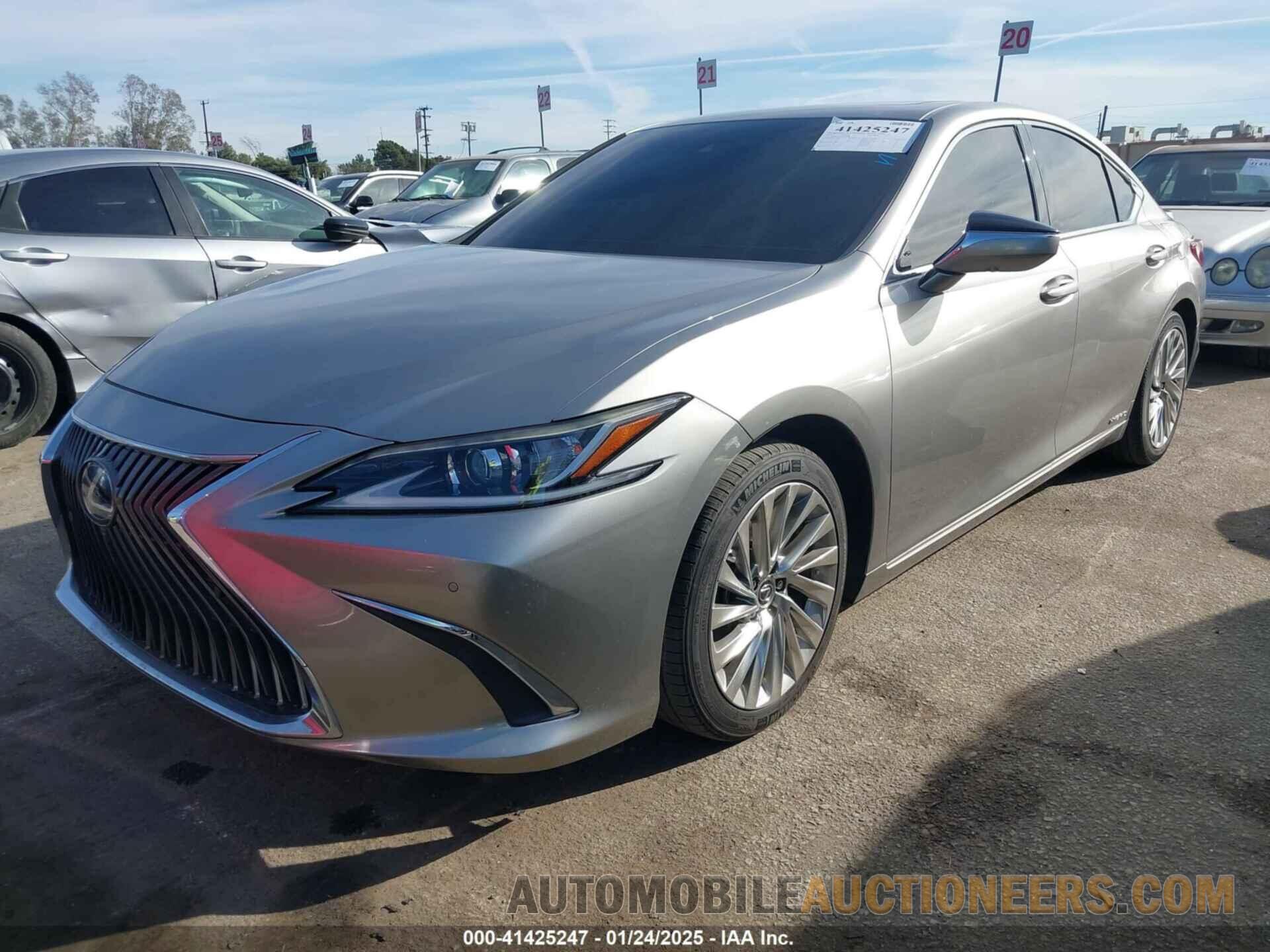 58AB21B18KU004084 LEXUS ES 300H 2019