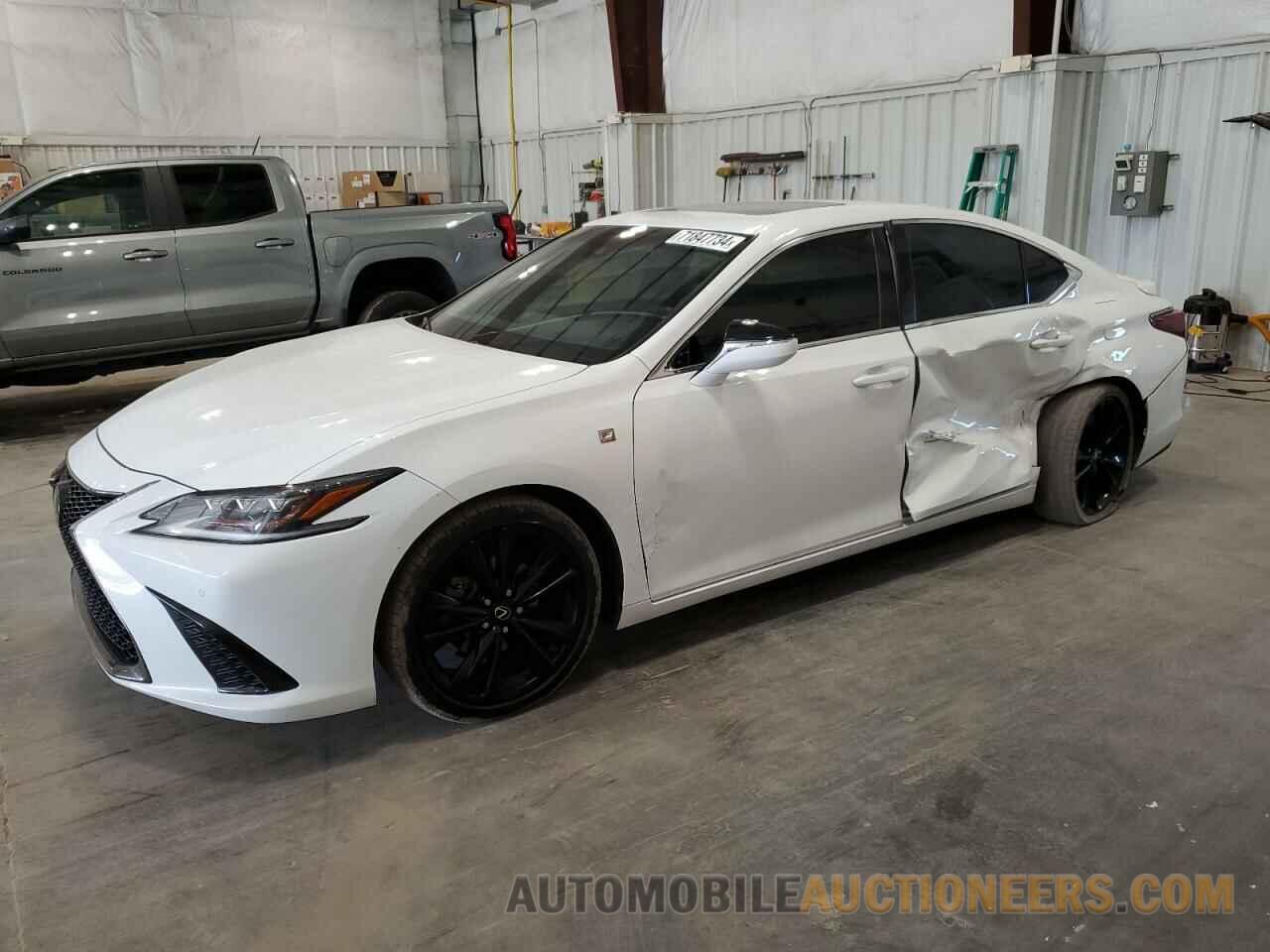 58ABZ1B10KU011817 LEXUS ES350 2019