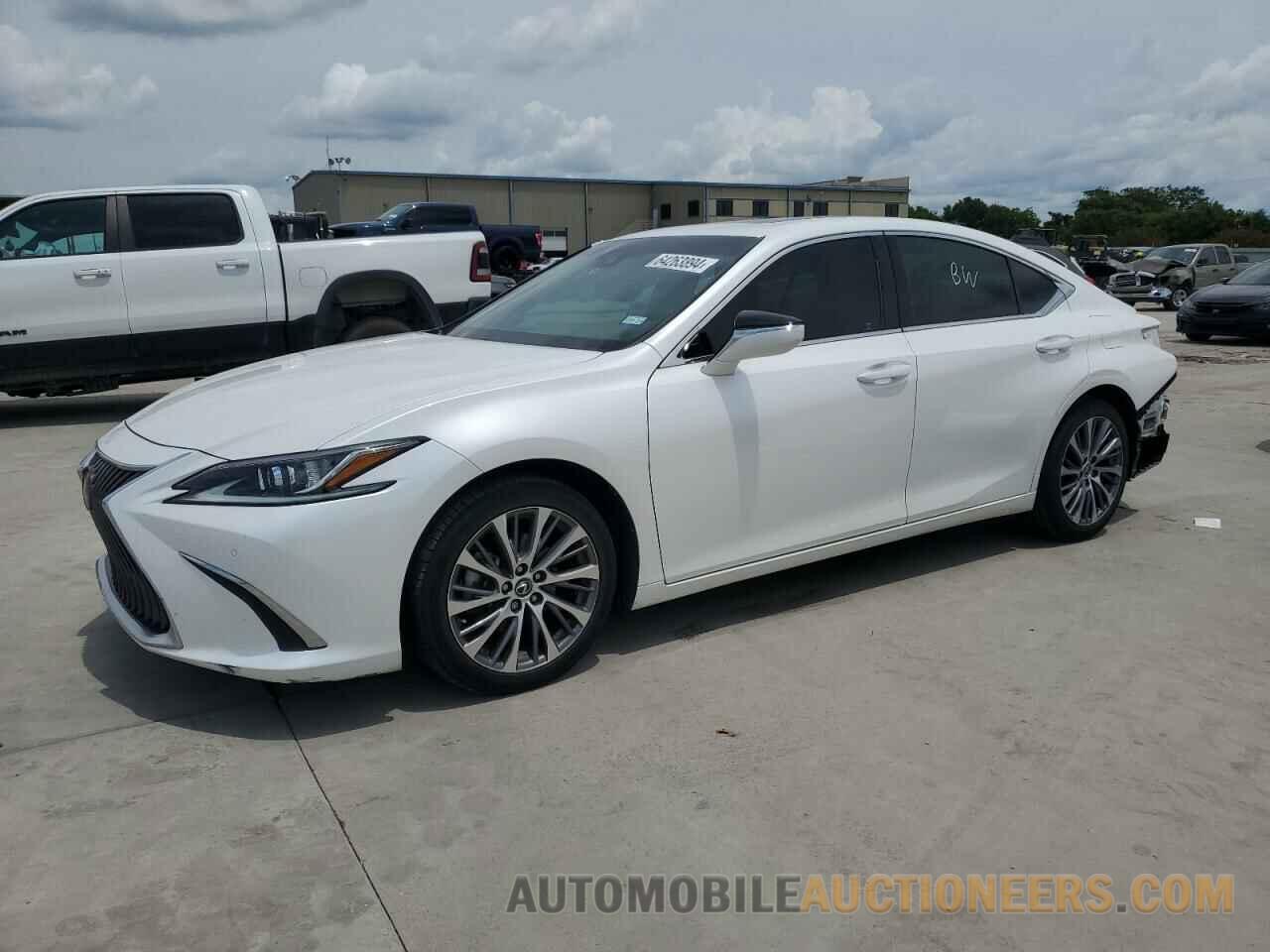 58ABZ1B11KU040792 LEXUS ES350 2019