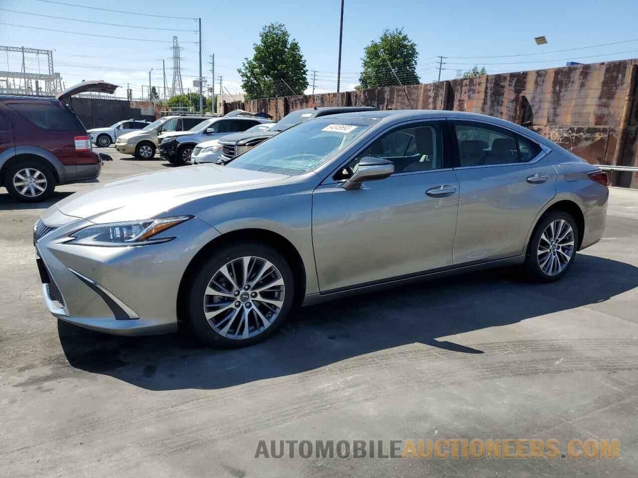 58ABZ1B13KU045816 LEXUS ES350 2019