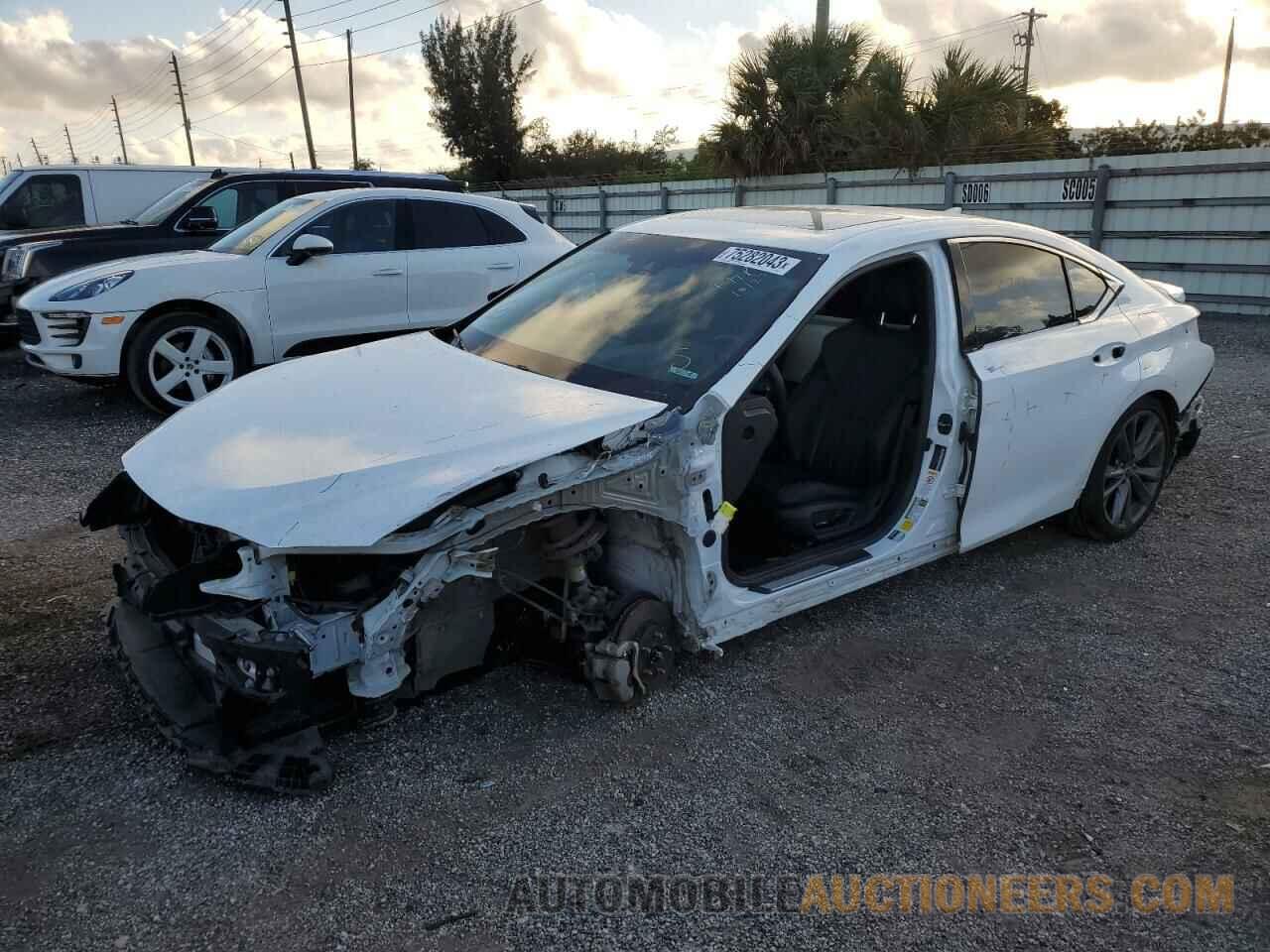 58ABZ1B14KU010444 LEXUS CT 200 2019