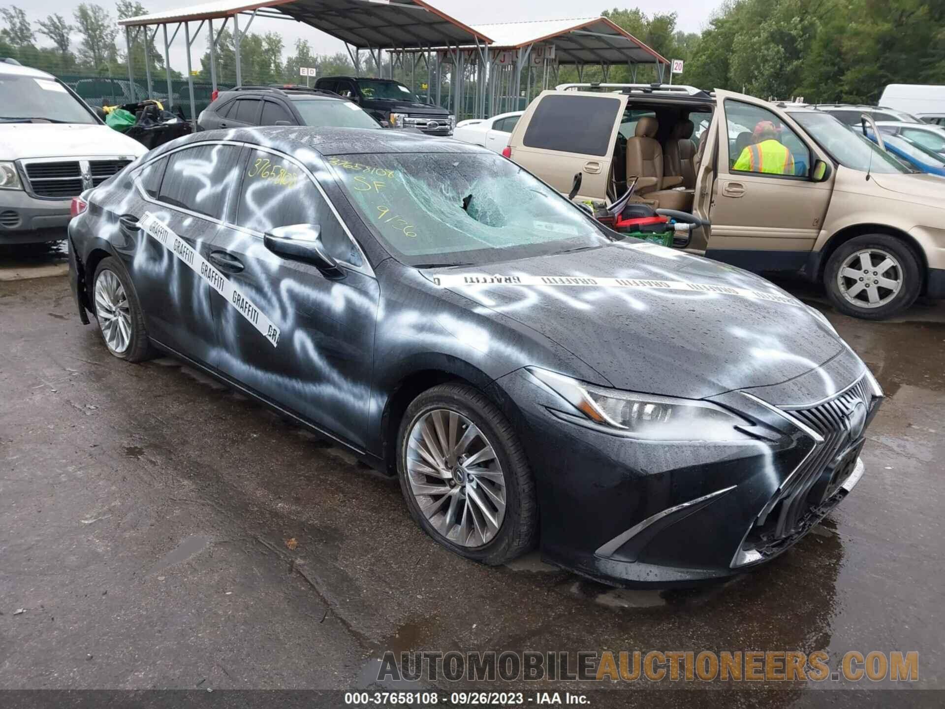 58ABZ1B14KU018611 LEXUS ES 2019