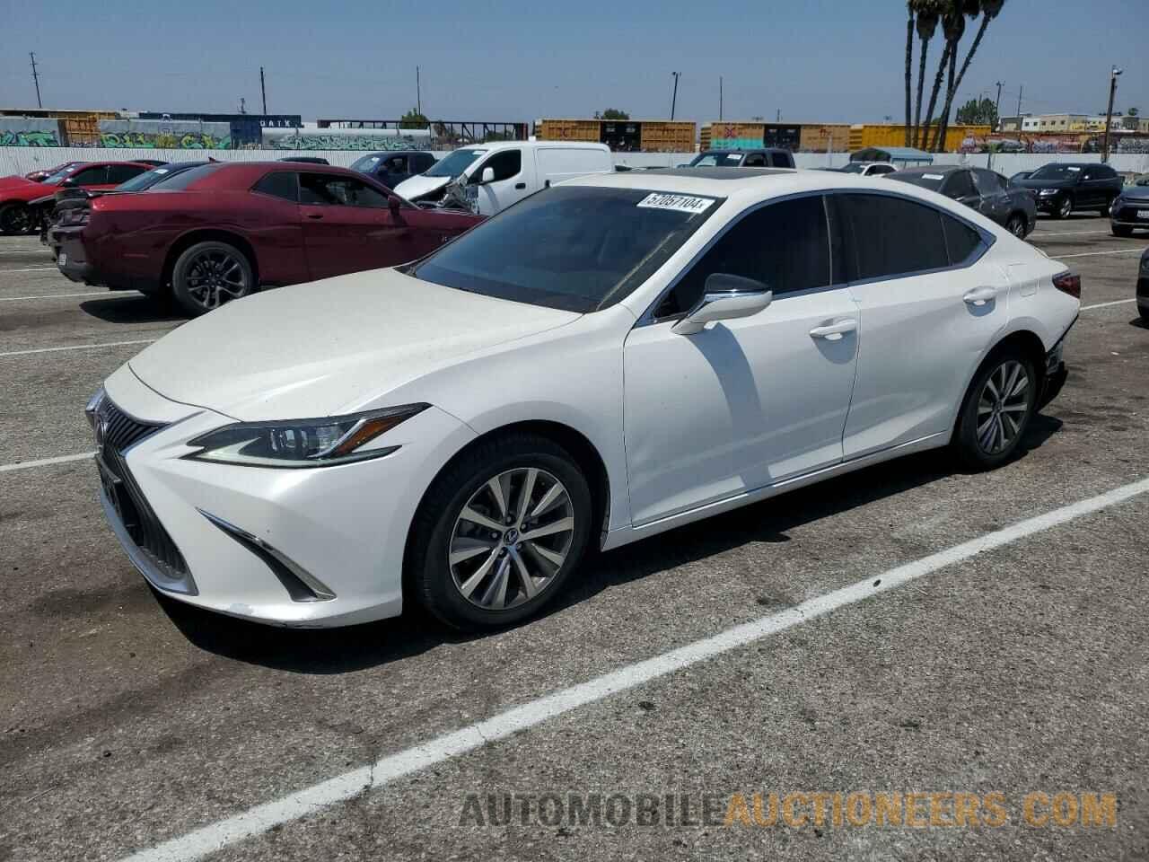 58ABZ1B15KU007018 LEXUS ES350 2019