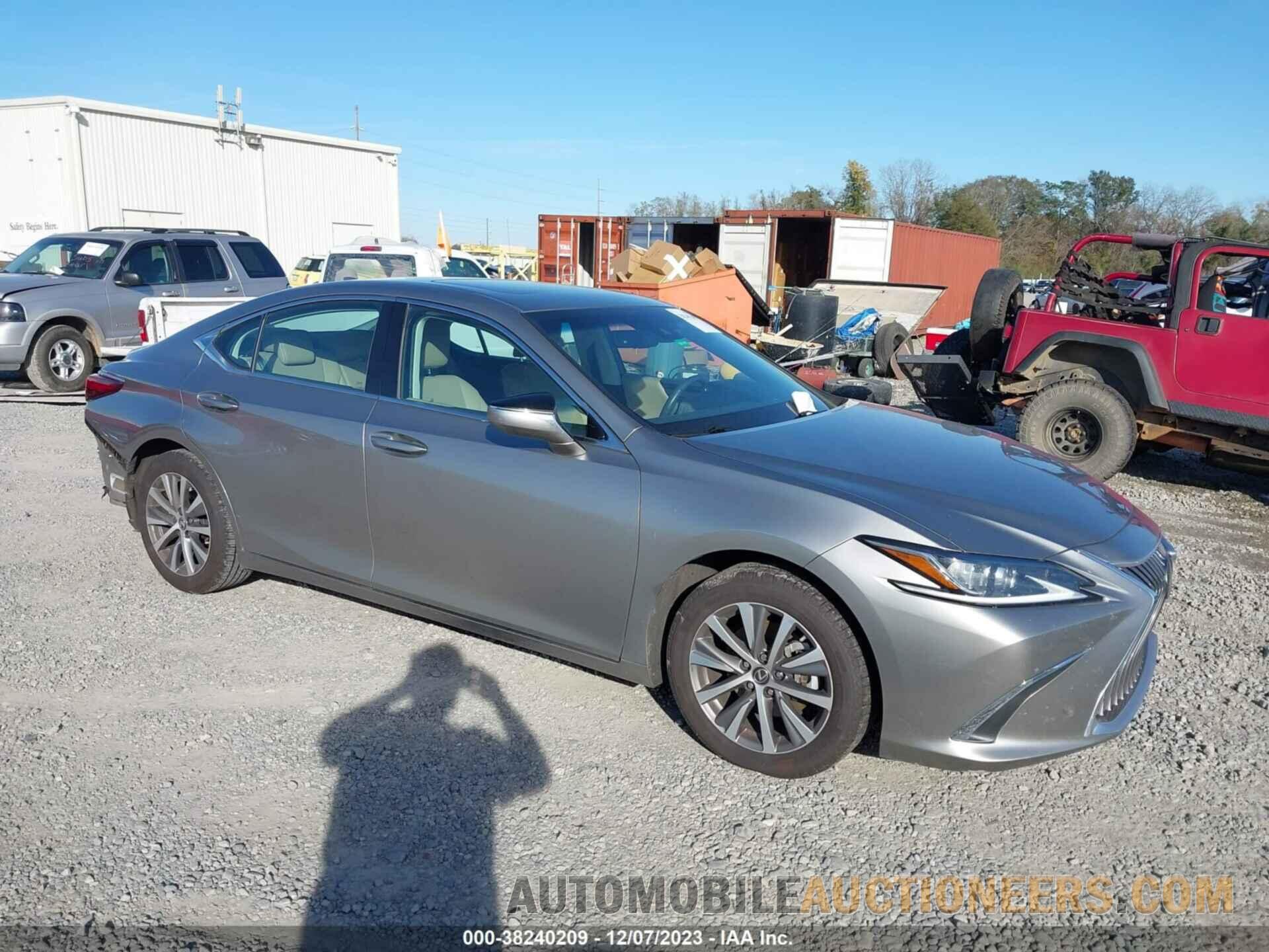 58ABZ1B15KU015975 LEXUS ES 350 2019