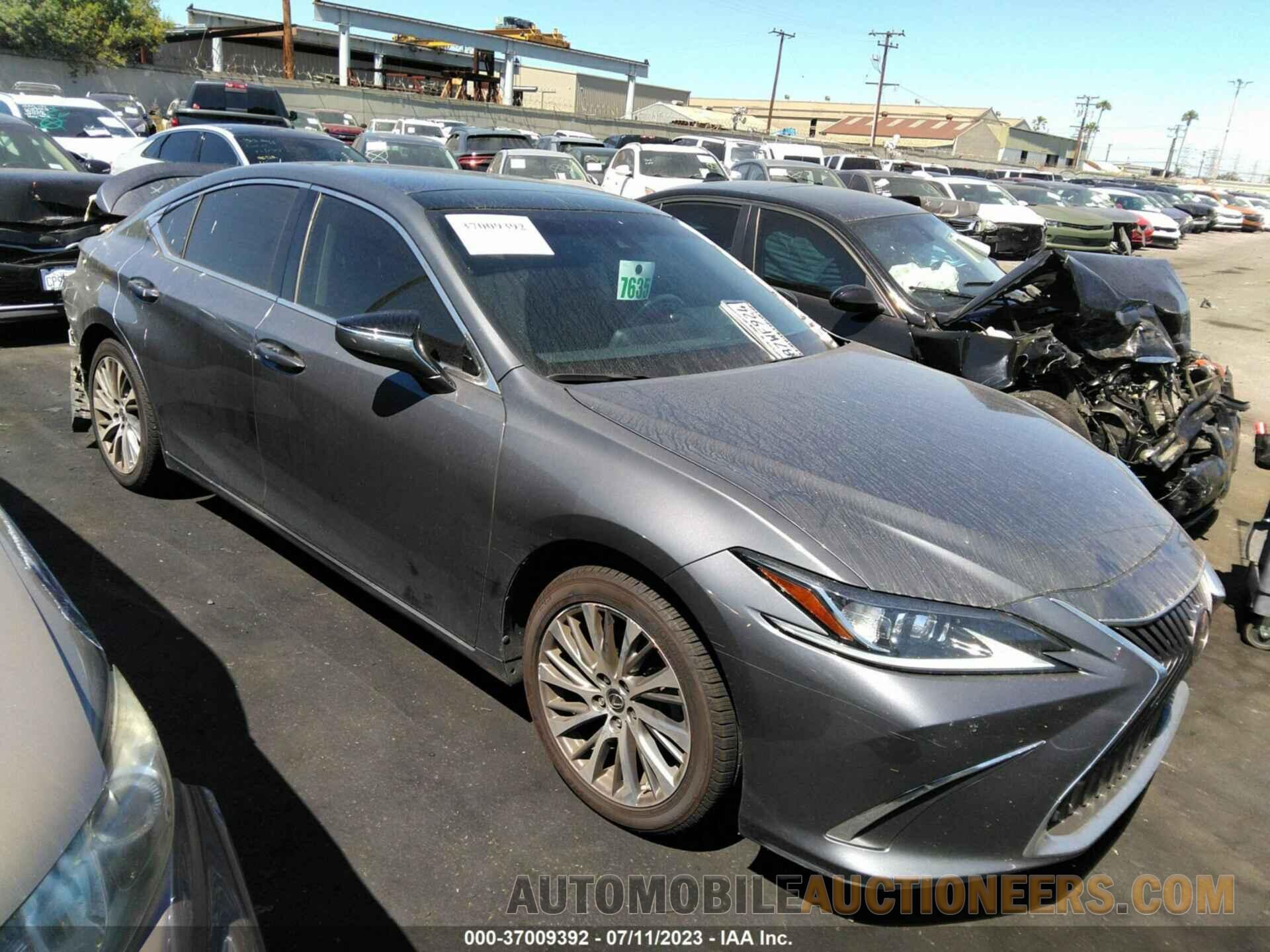 58ABZ1B15KU028130 LEXUS ES 2019