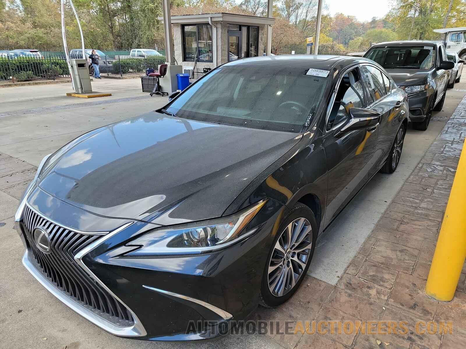 58ABZ1B15KU034137 Lexus ES 2019