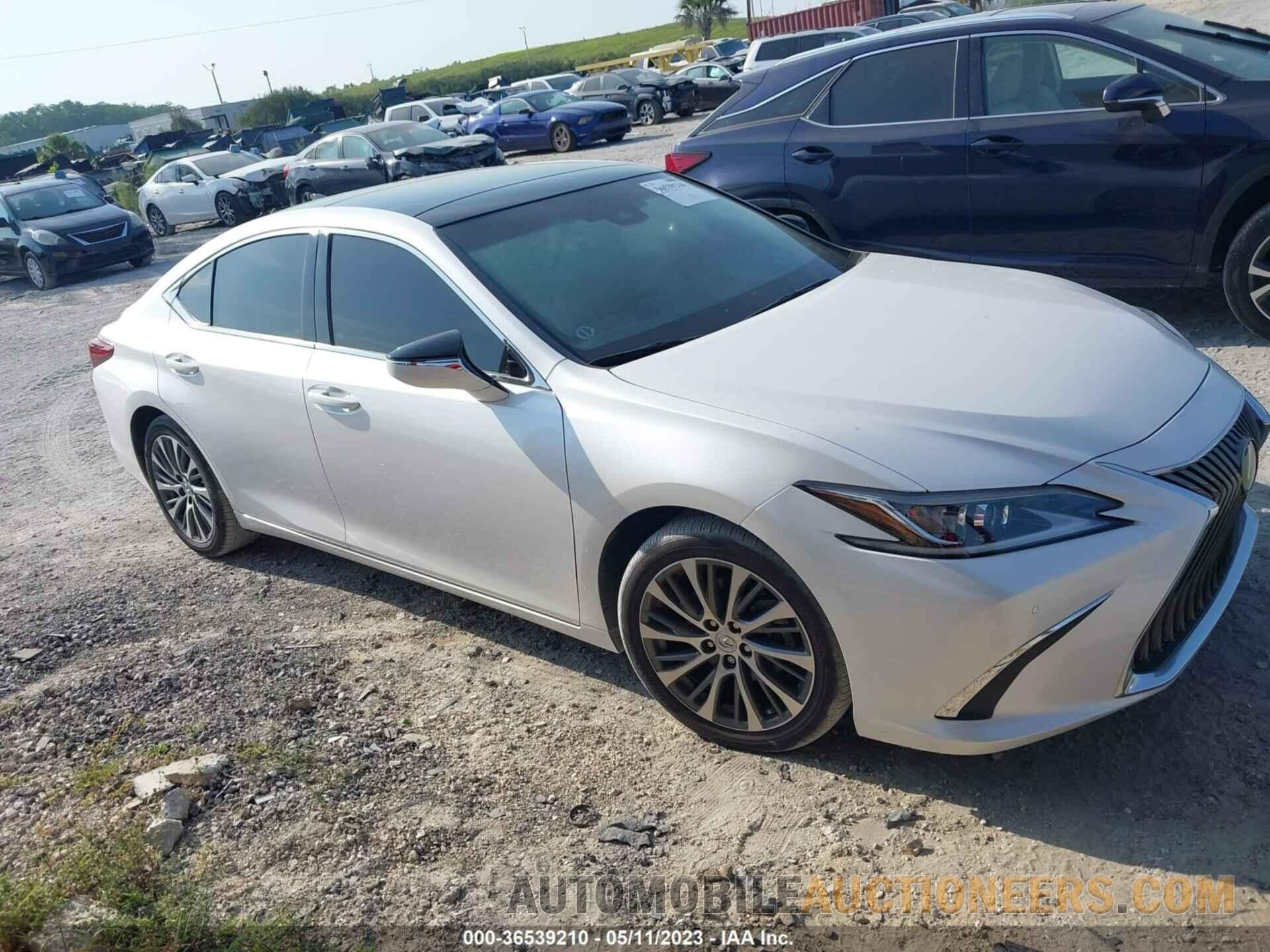 58ABZ1B15KU035093 LEXUS ES 2019