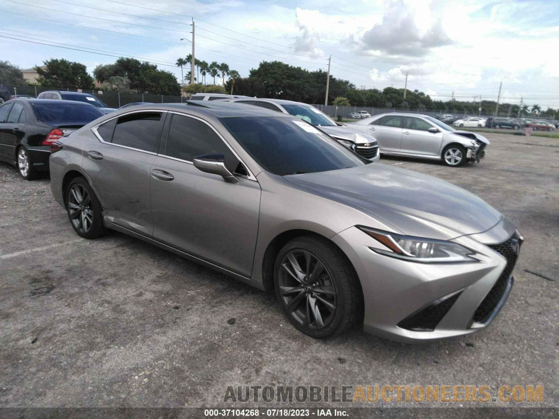 58ABZ1B15KU043467 LEXUS ES 2019