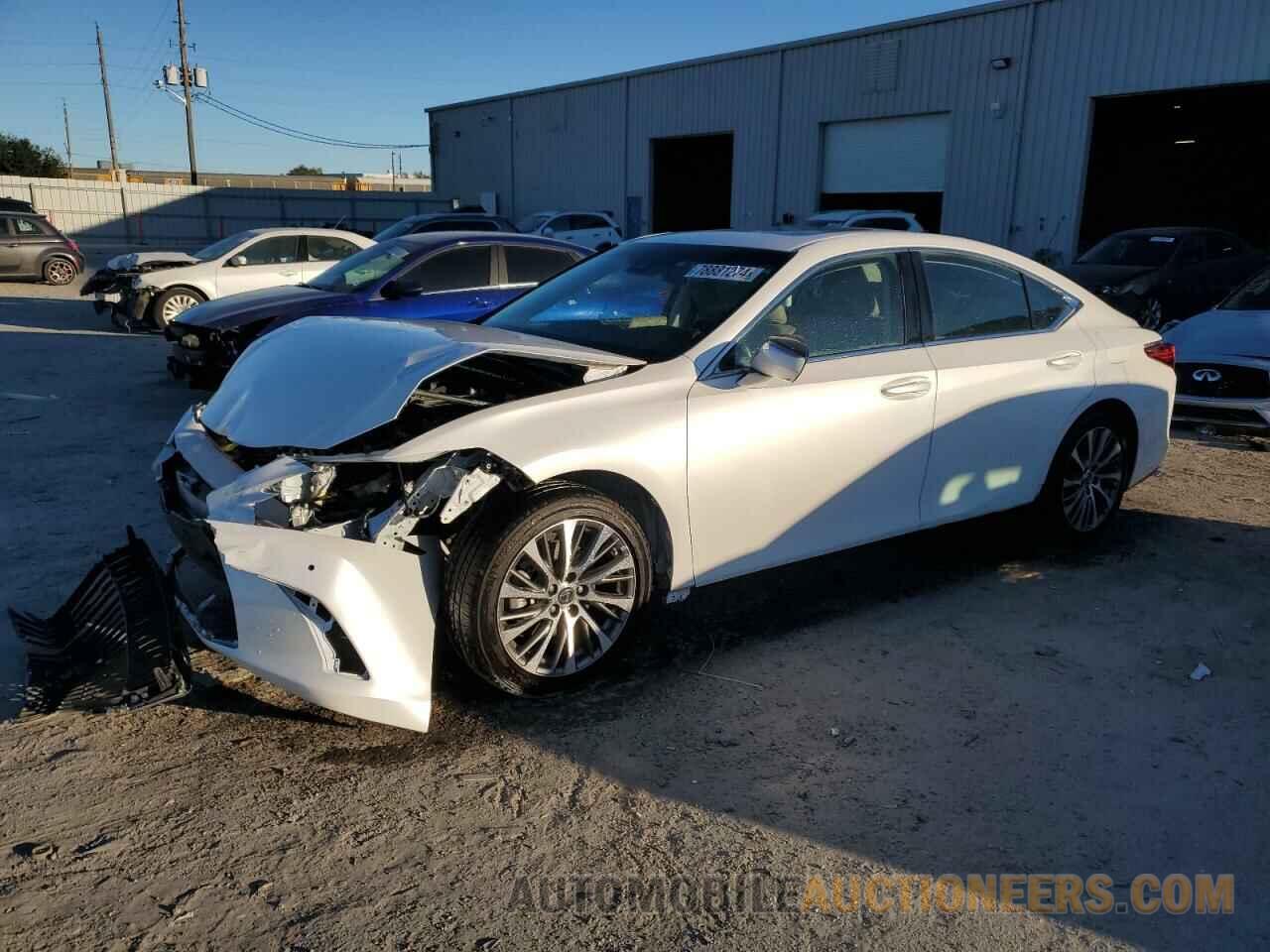 58ABZ1B16KU008095 LEXUS ES350 2019